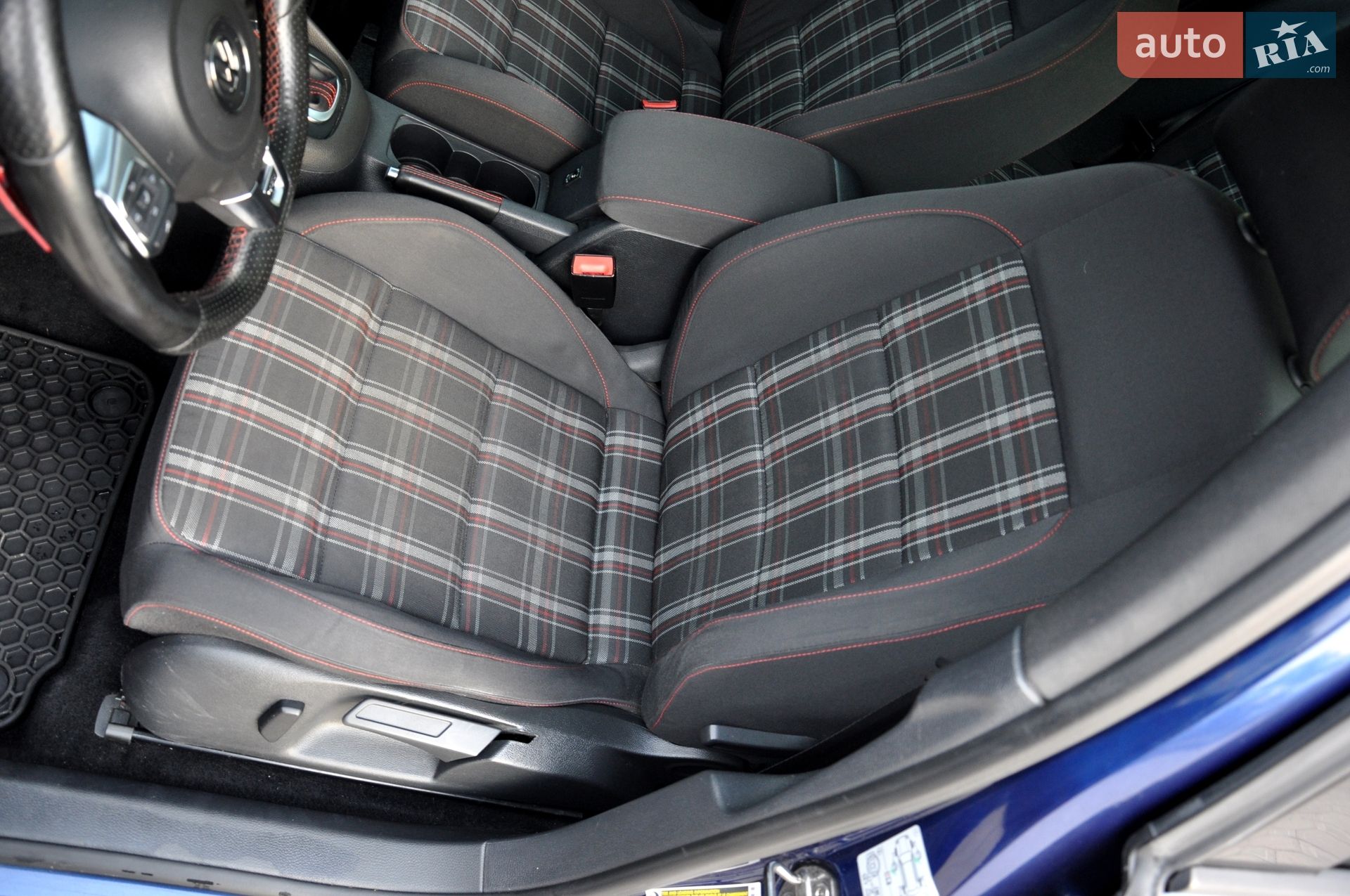Volkswagen Golf GTI 2010 VIN WVWHV7AJXBW069525 фото оголошення 18 з 39