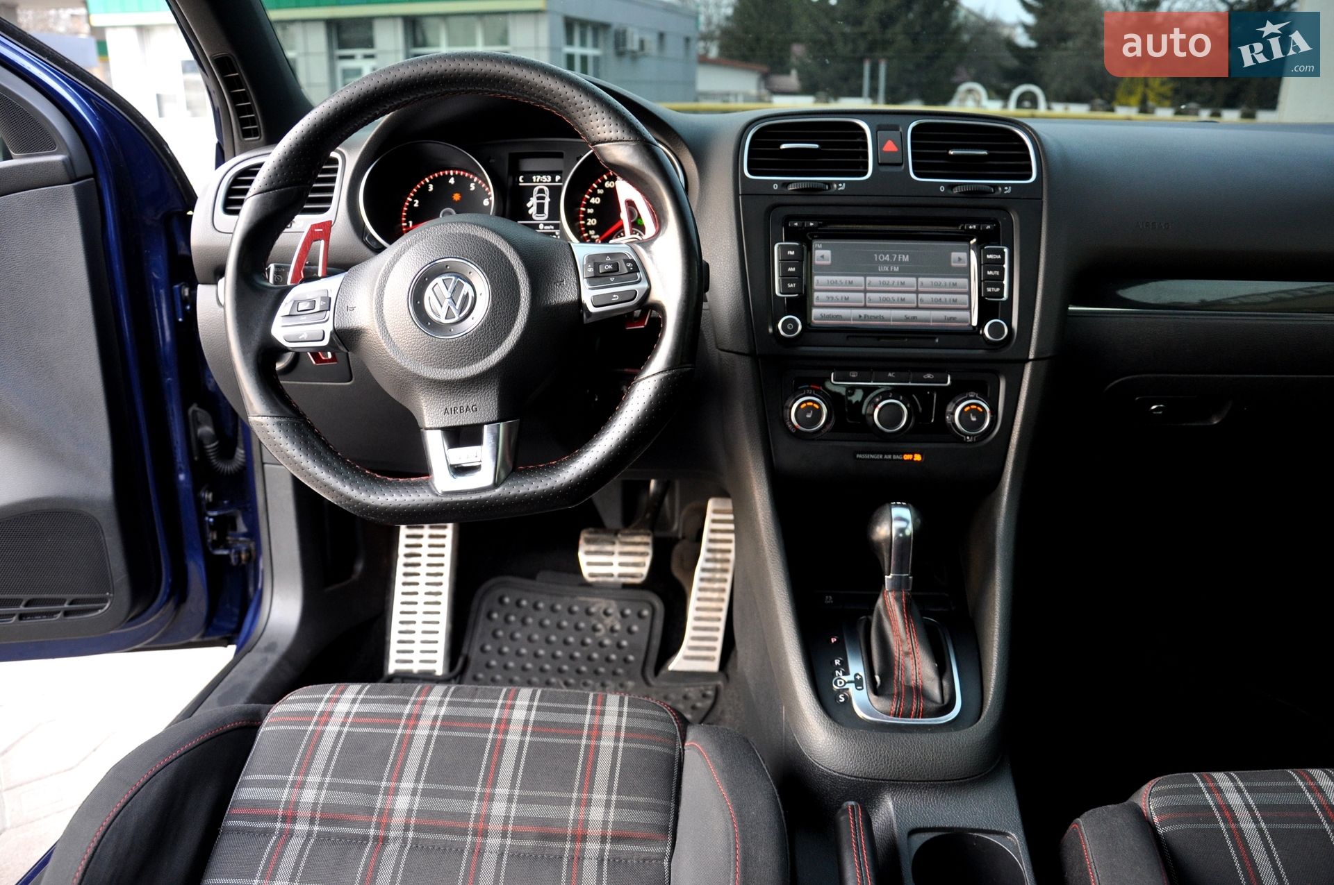 Volkswagen Golf GTI 2010 VIN WVWHV7AJXBW069525 фото оголошення 23 з 39