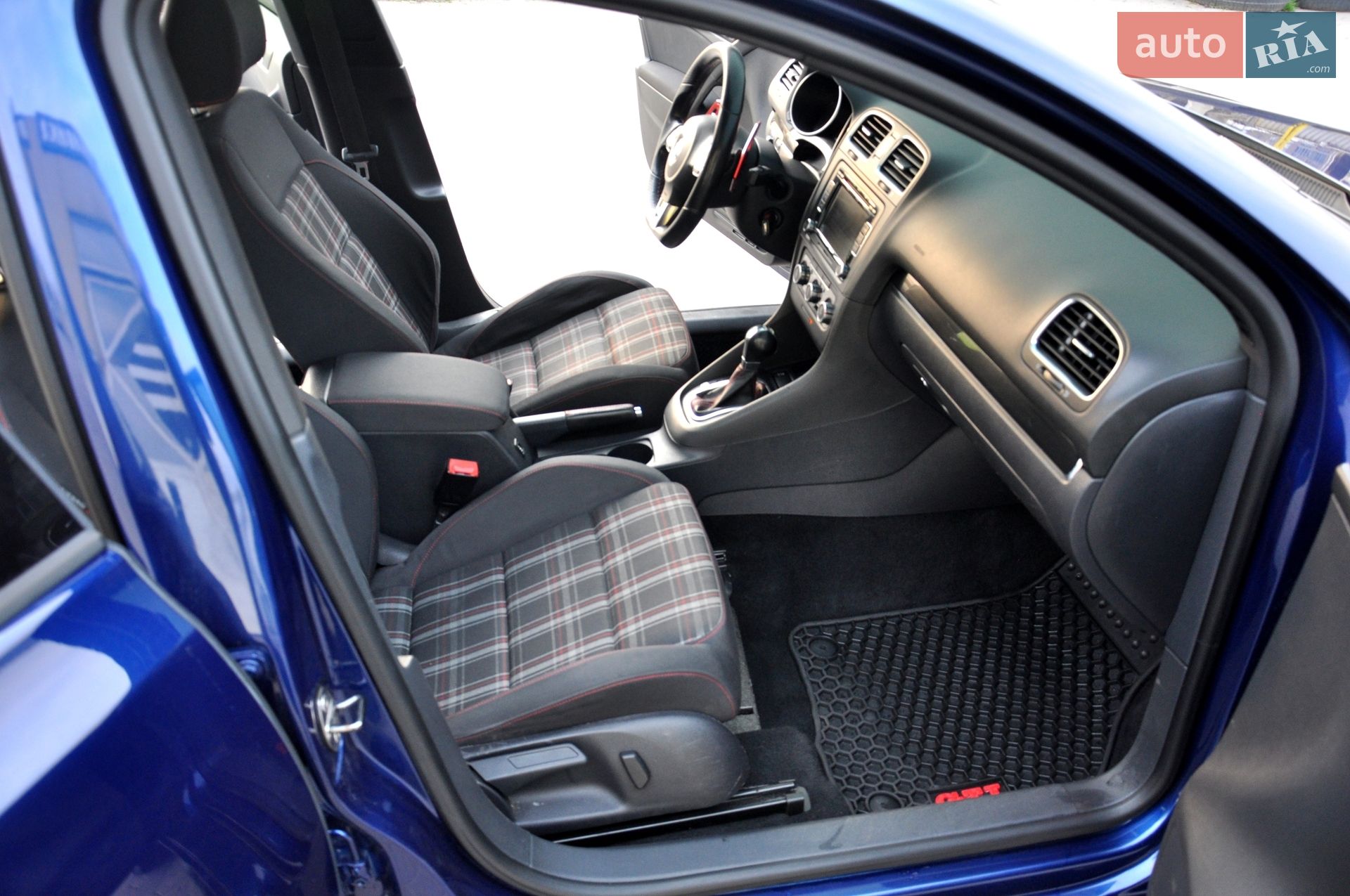 Volkswagen Golf GTI 2010 VIN WVWHV7AJXBW069525 фото оголошення 27 з 39