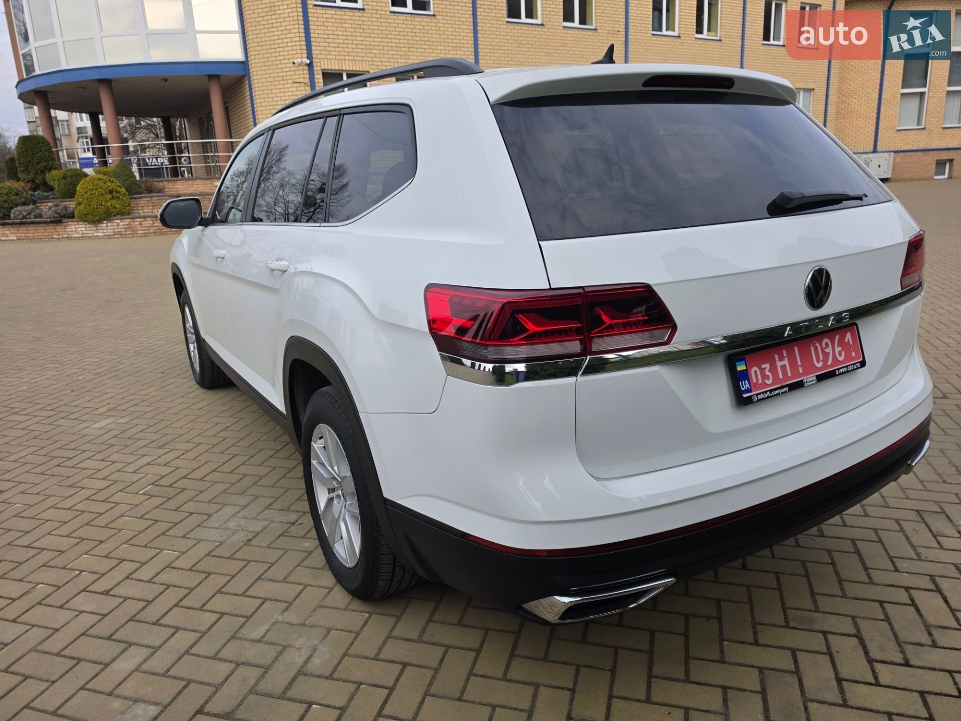 Volkswagen Atlas 2020 VIN 1V2GP2CA1MC535481 фото оголошення 2 з 30