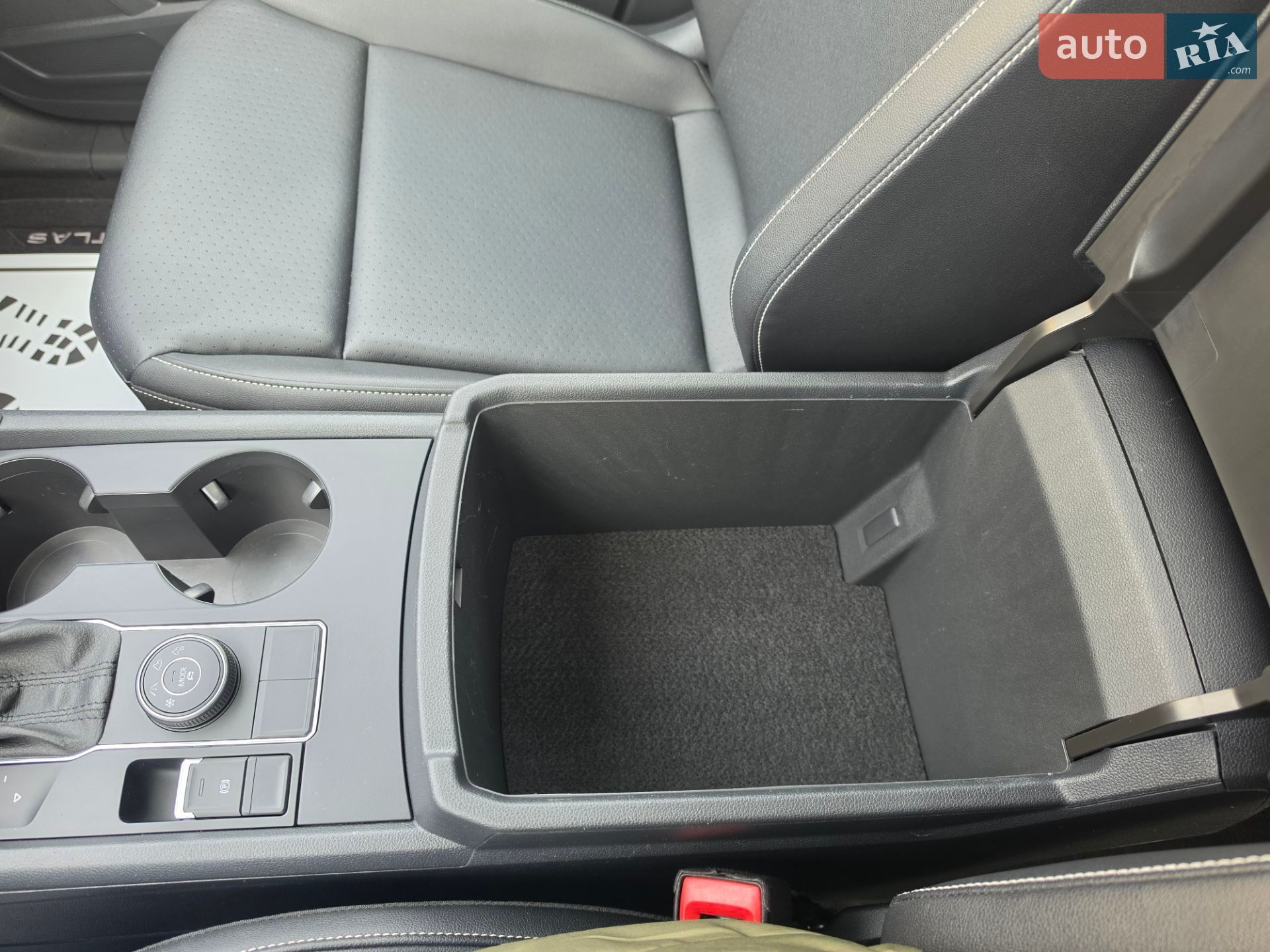 Volkswagen Atlas 2020 VIN 1V2GP2CA1MC535481 фото оголошення 19 з 30