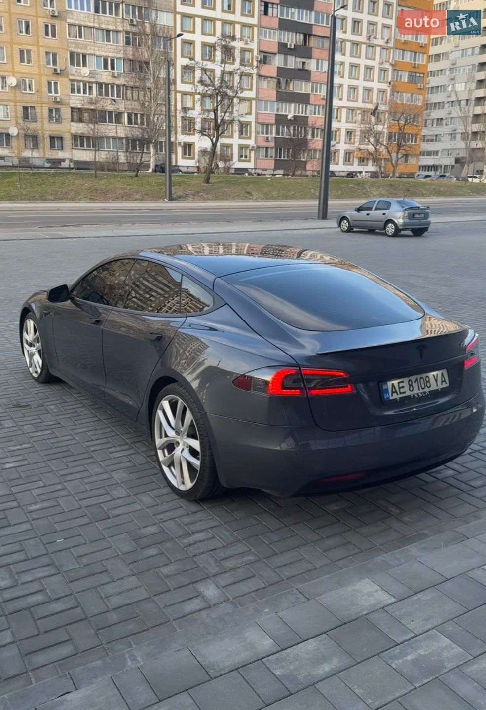 Tesla Model S 2017 VIN 5YJSA1E29HF232292 фото оголошення 7 з 20