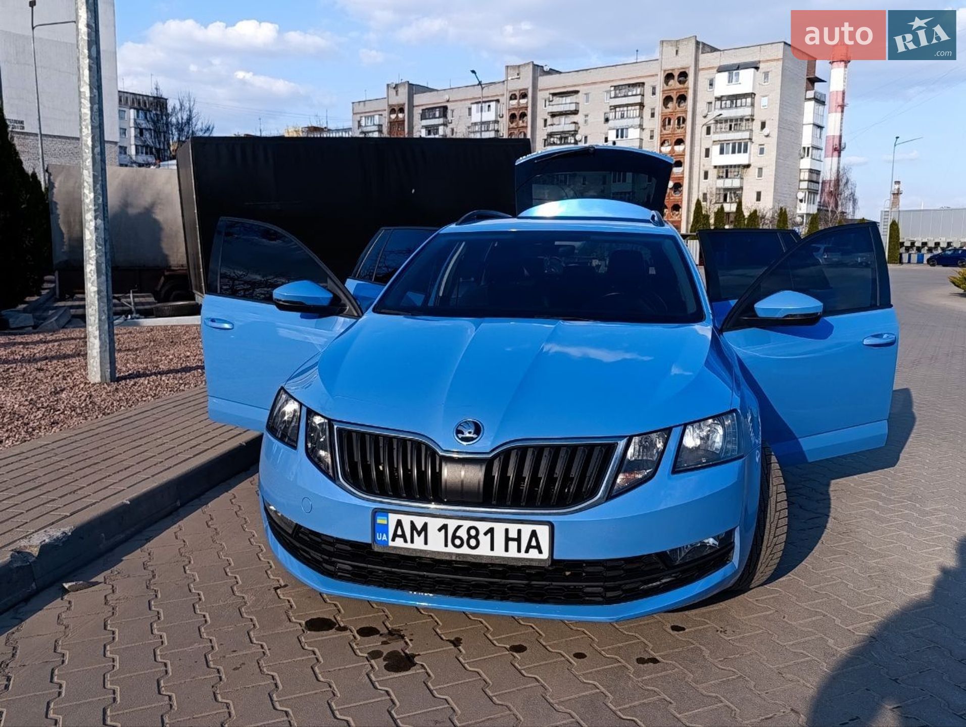 Skoda Octavia 2017 VIN TMBJJ7NE8J0104297 фото оголошення 18 з 25