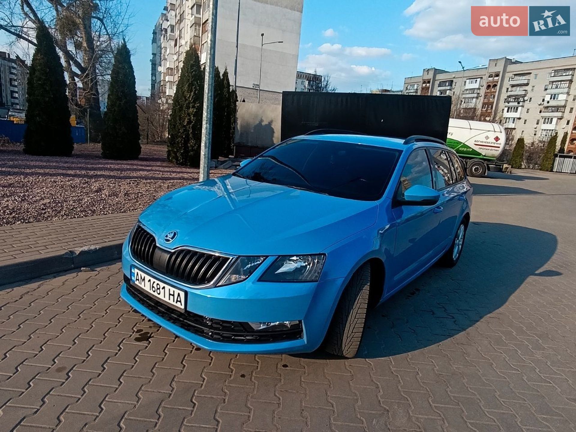 Skoda Octavia 2017 VIN TMBJJ7NE8J0104297 фото оголошення 10 з 25