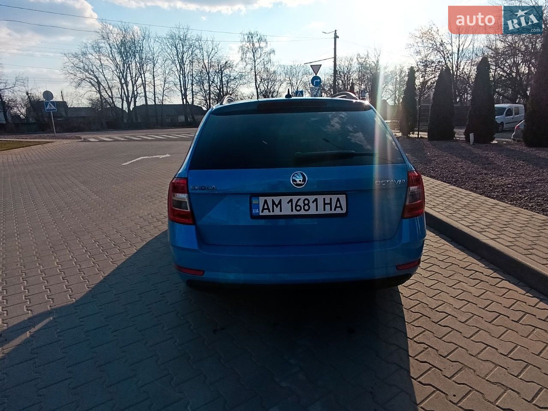 Skoda Octavia 2017 VIN TMBJJ7NE8J0104297 фото оголошення 16 з 25