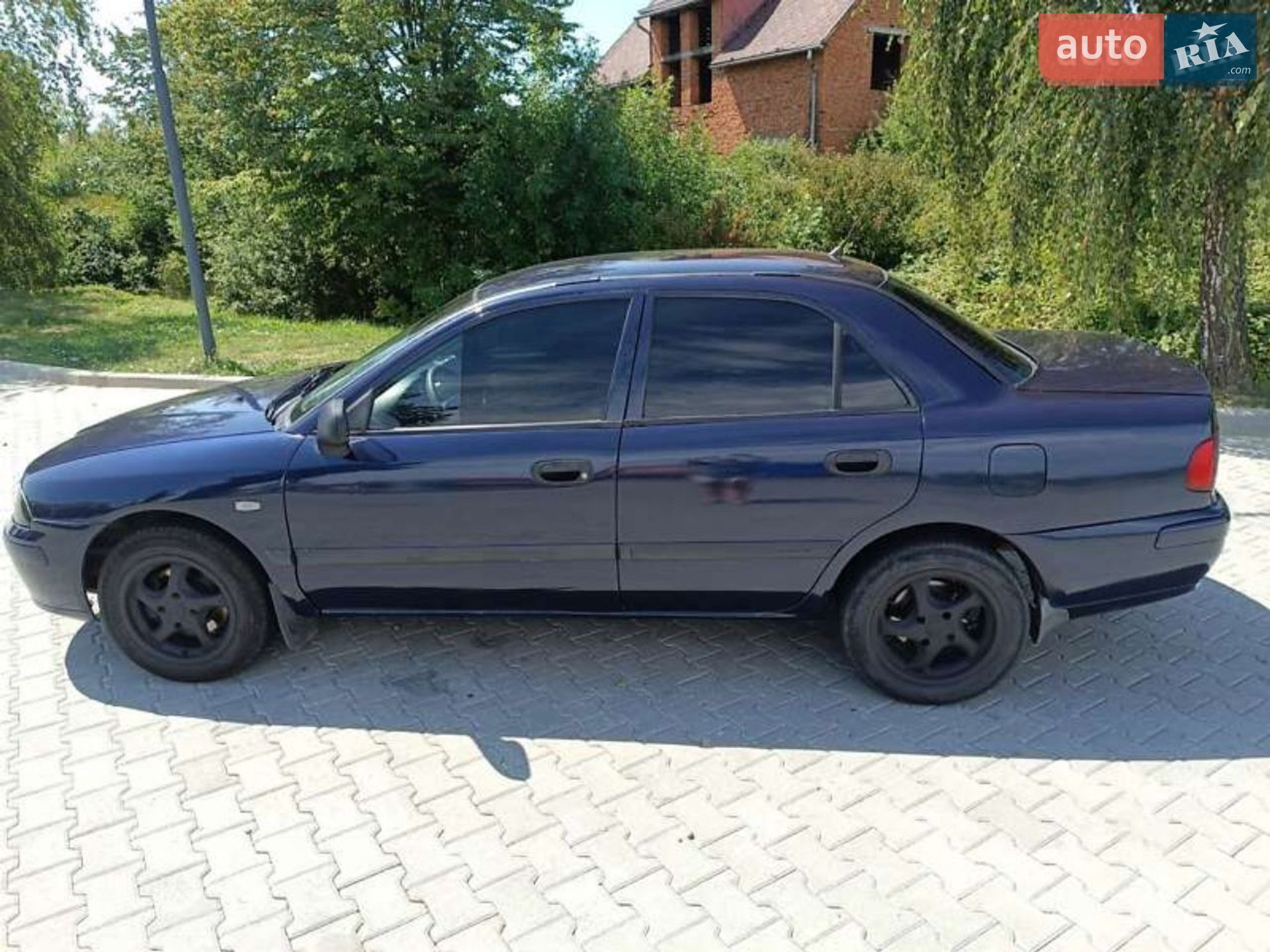 Mitsubishi Carisma 2003 VIN XMCSNDA1A3F035777 фото оголошення 2 з 11