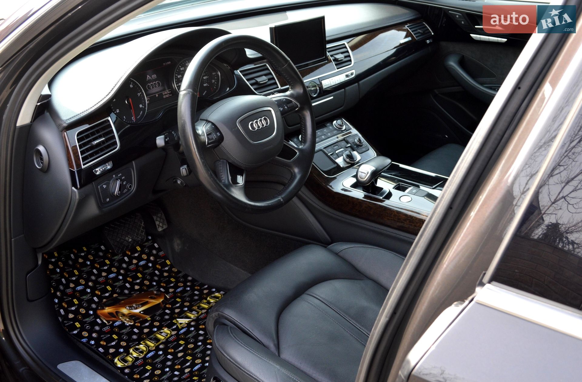Audi A8 2012 VIN WAURGAFD3DN000695 фото оголошення 16 з 50
