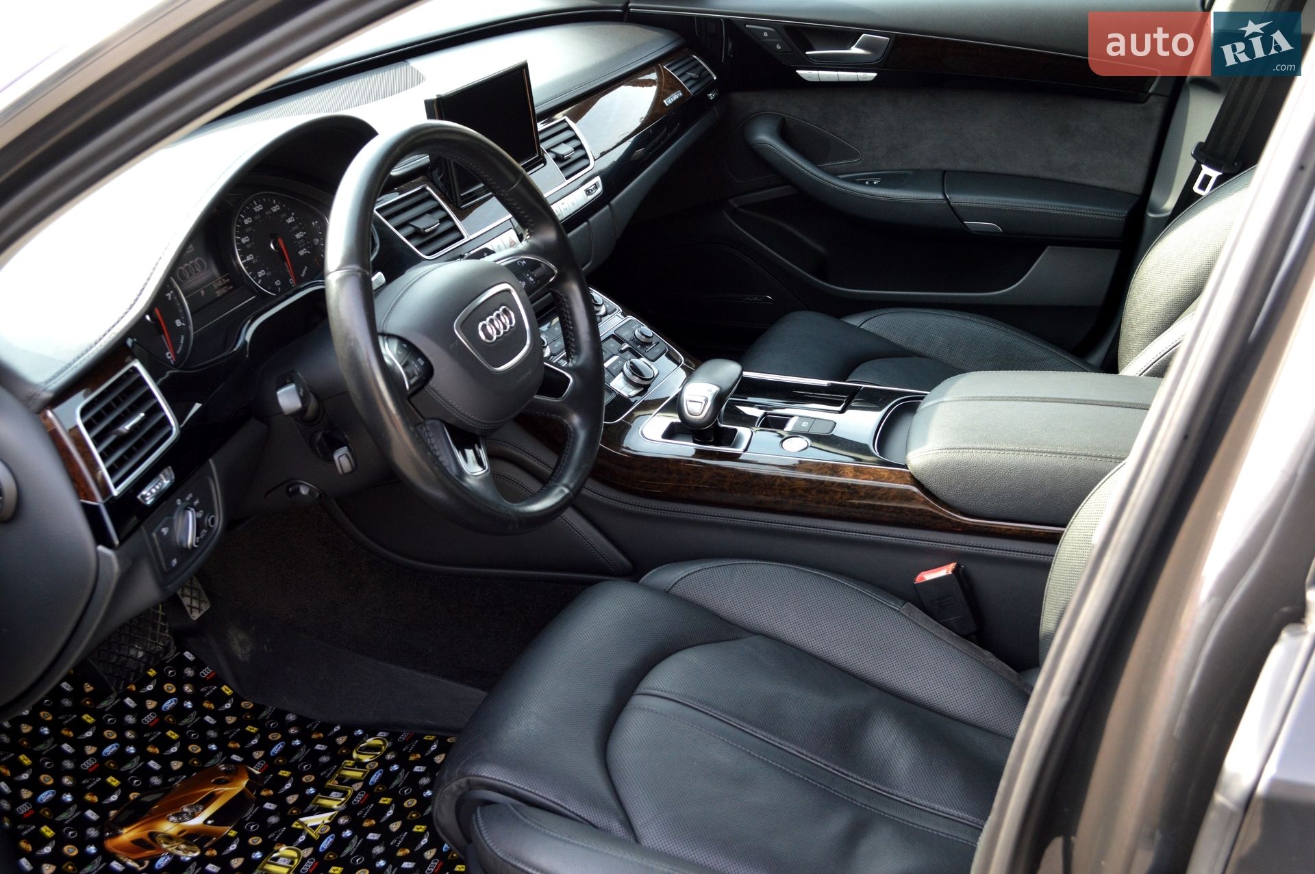 Audi A8 2012 VIN WAURGAFD3DN000695 фото оголошення 15 з 50