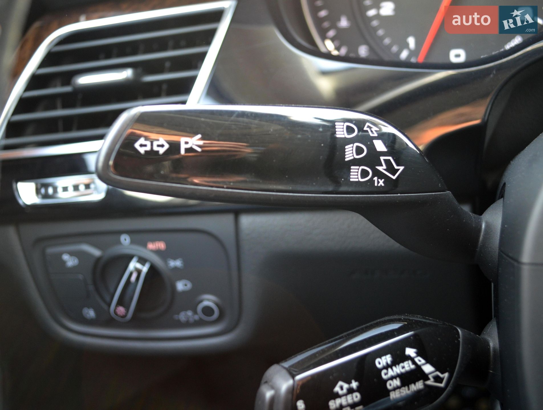 Audi A8 2012 VIN WAURGAFD3DN000695 фото оголошення 22 з 50