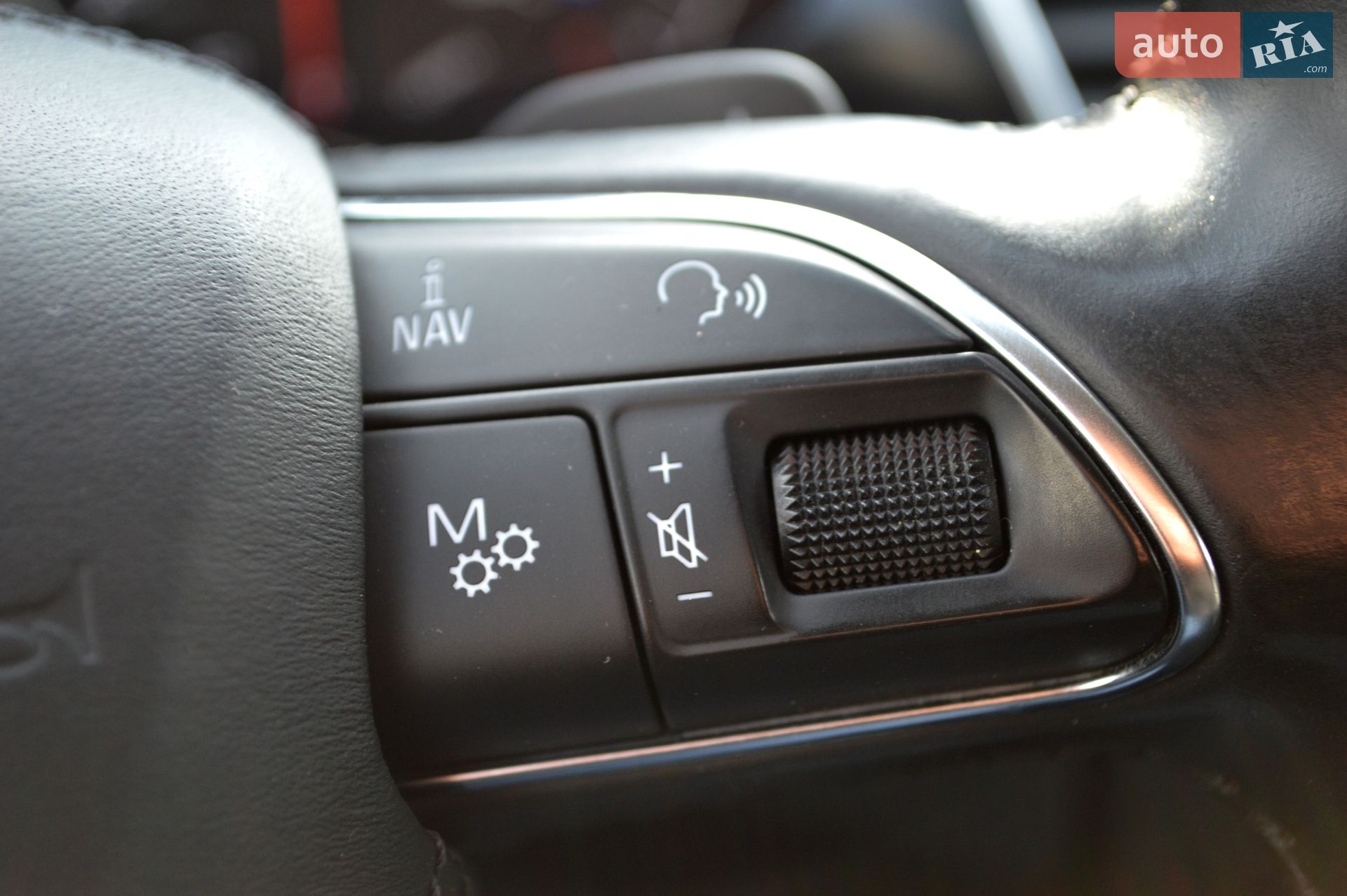 Audi A8 2012 VIN WAURGAFD3DN000695 фото оголошення 24 з 50