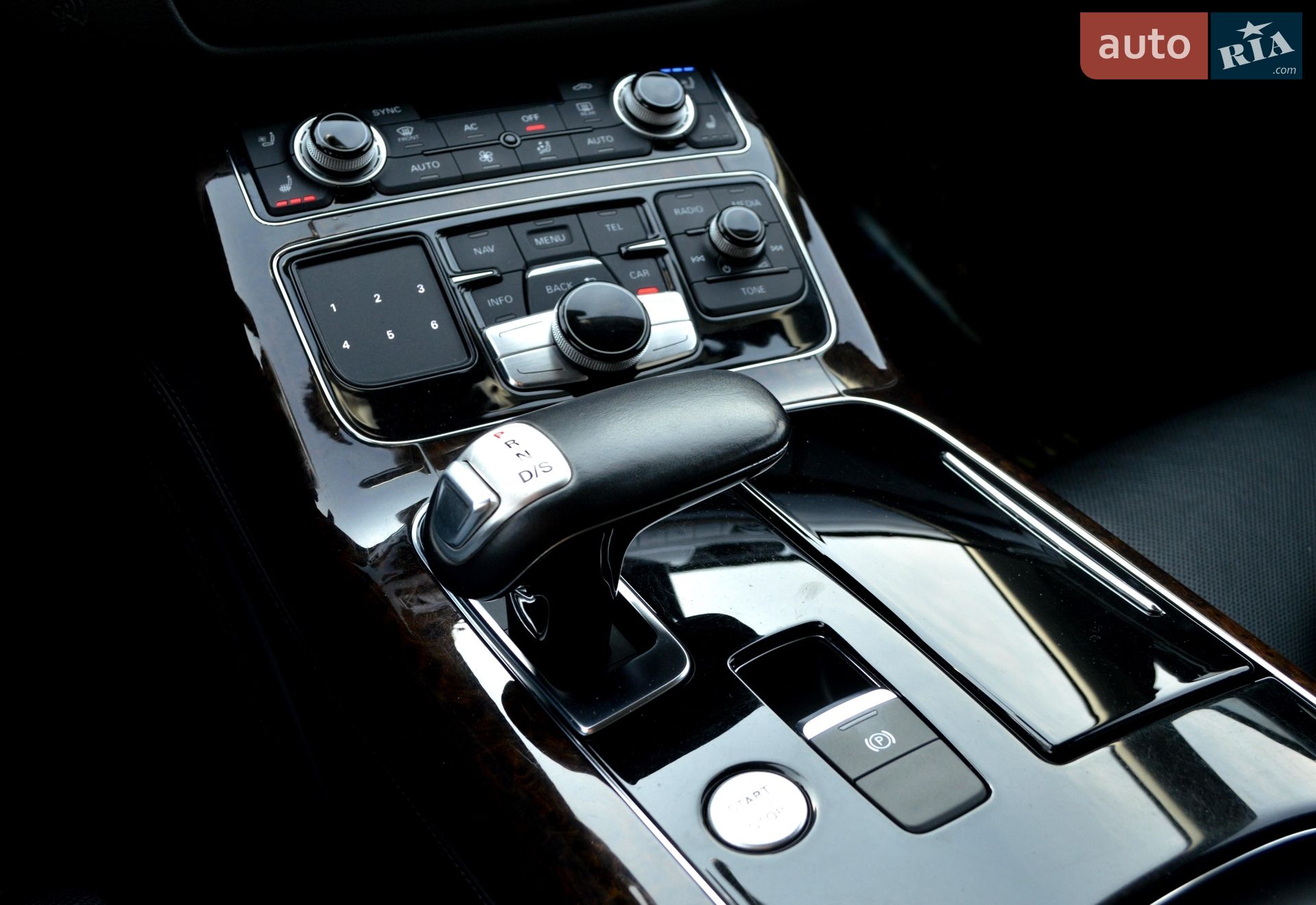 Audi A8 2012 VIN WAURGAFD3DN000695 фото оголошення 30 з 50