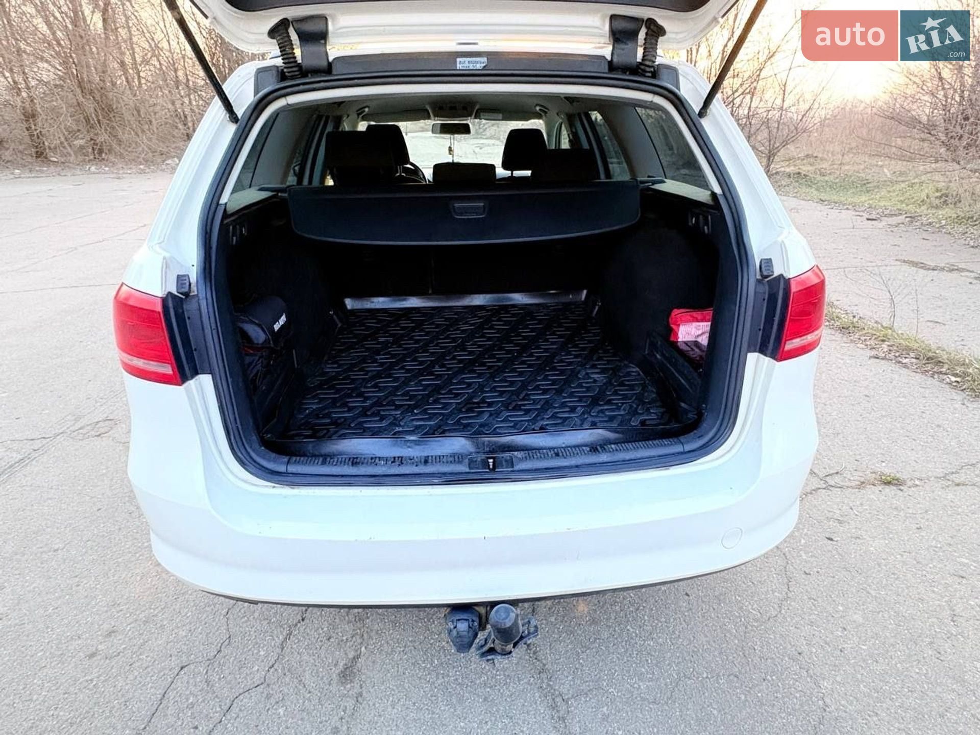 Volkswagen Passat 2013 VIN WVWZZZ3CZDE136395 фото оголошення 4 з 10