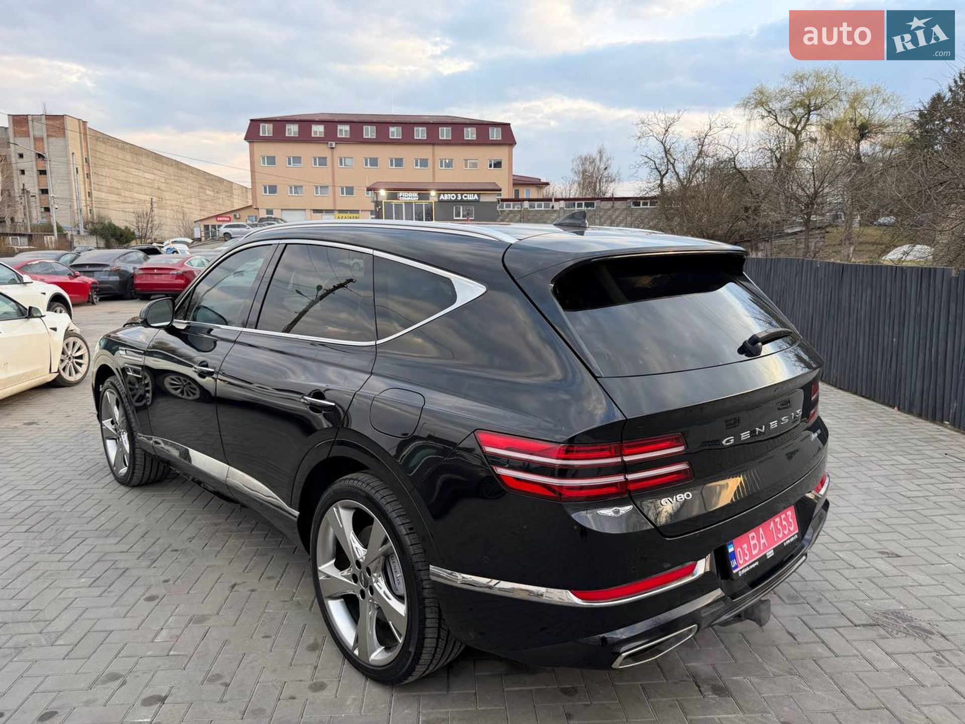 Genesis GV80 2024 VIN KMUHCESC4RU204401 фото оголошення 3 з 24