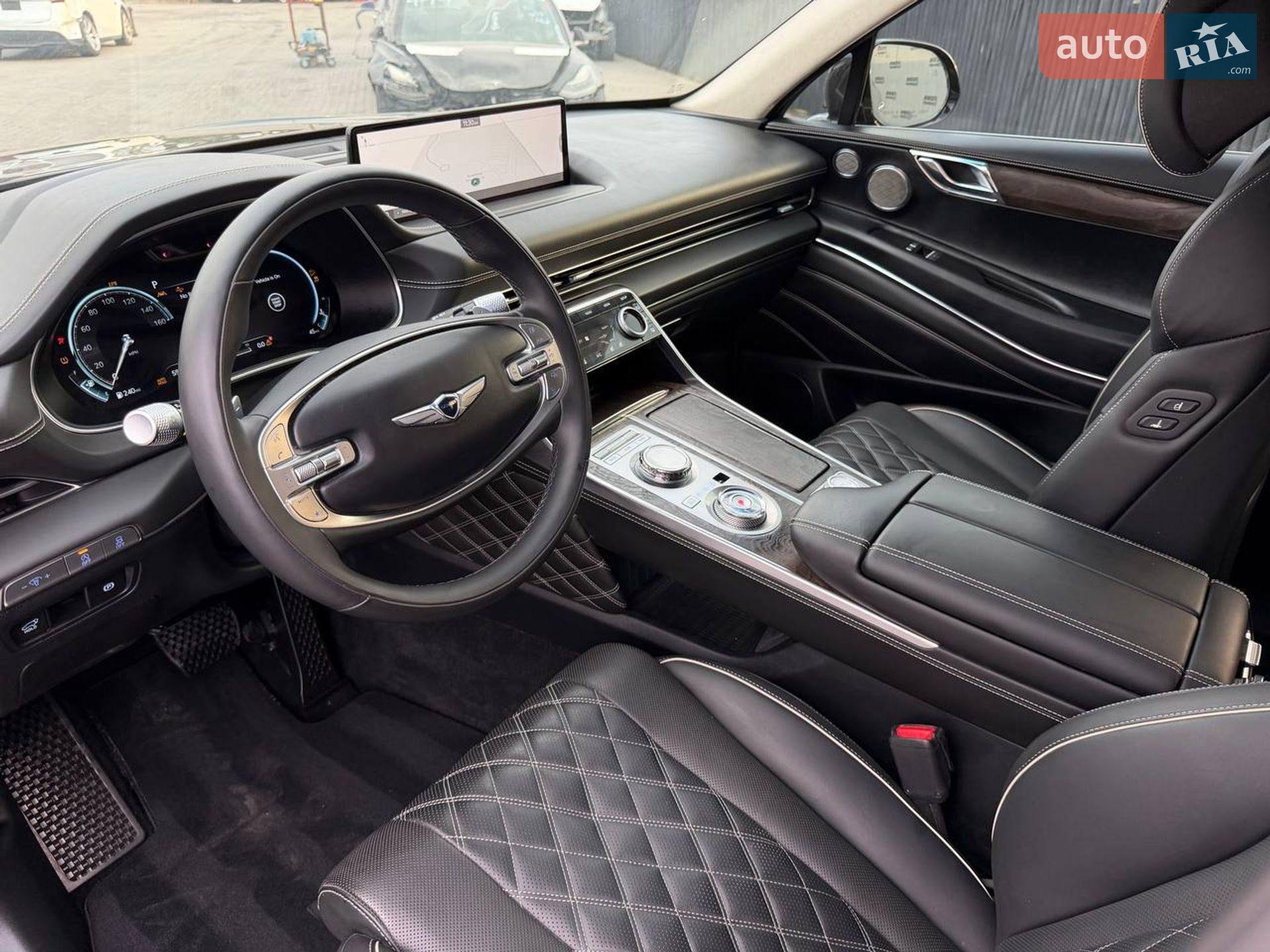 Genesis GV80 2024 VIN KMUHCESC4RU204401 фото оголошення 18 з 24