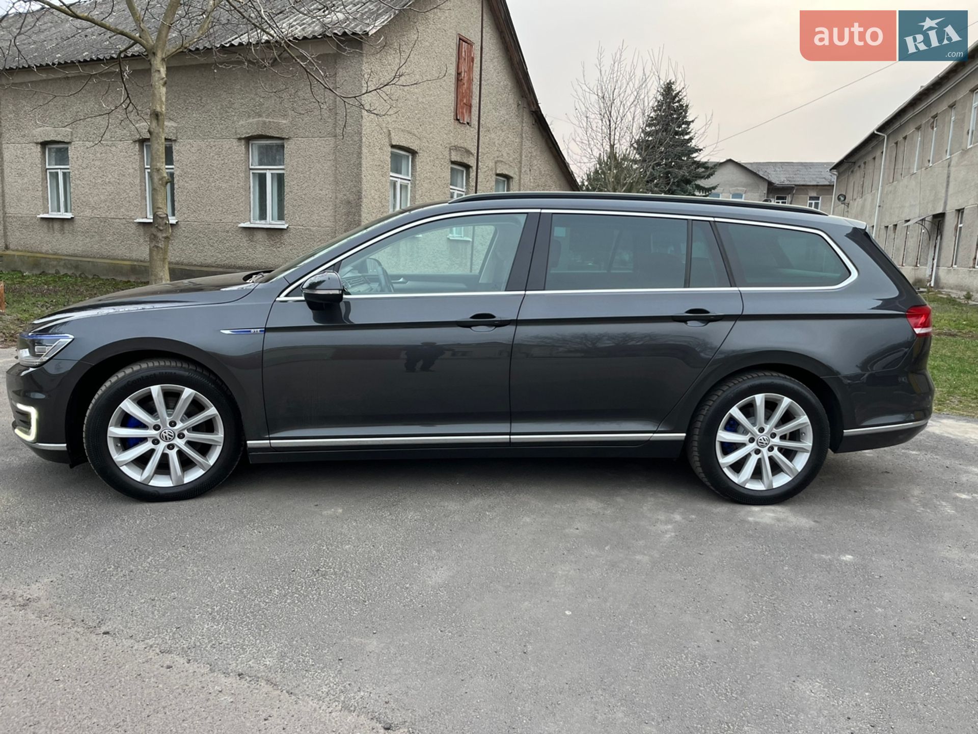 Volkswagen Passat 2018 VIN WVWZZZ3CZJE199137 фото оголошення 3 з 48