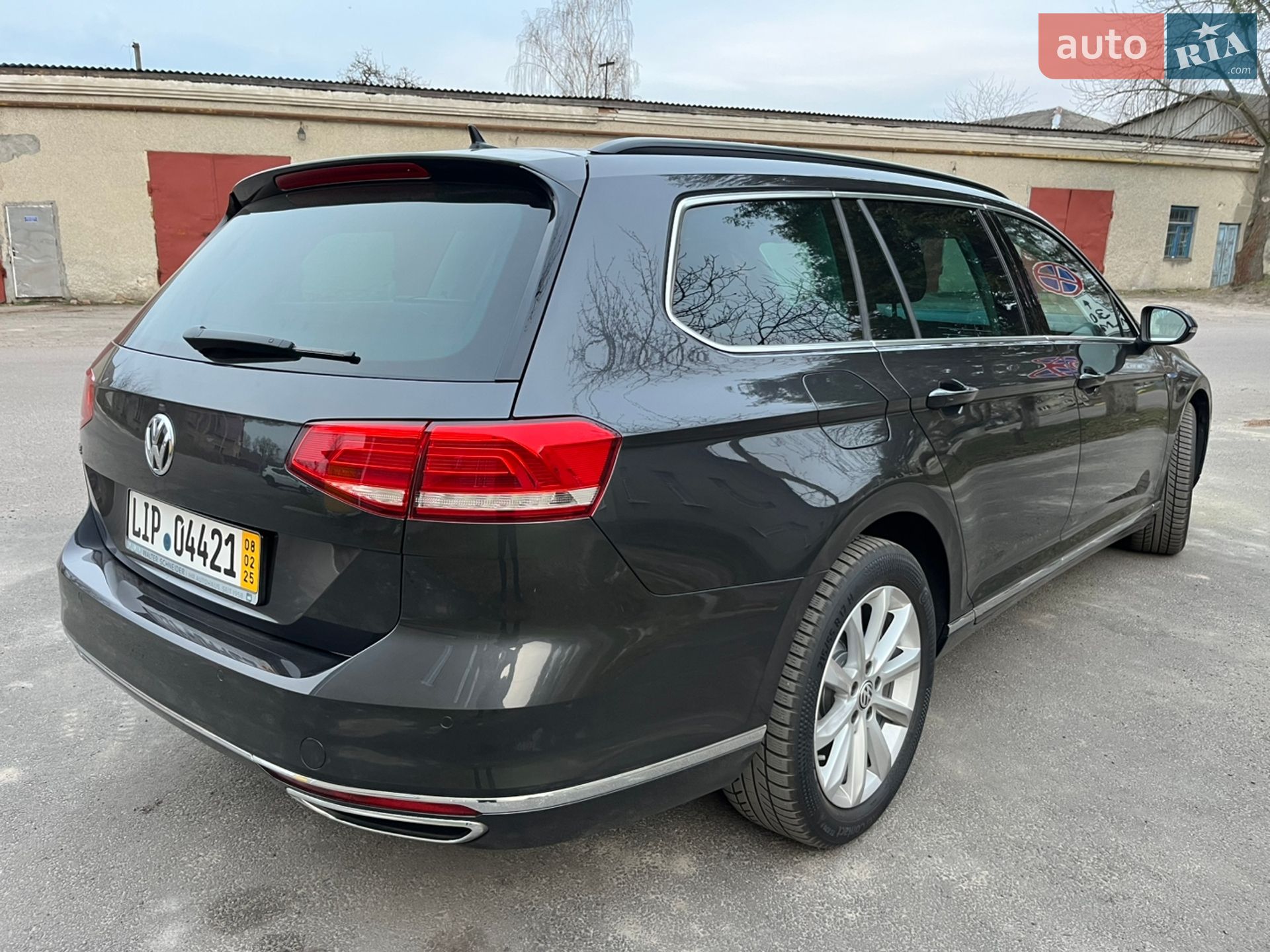 Volkswagen Passat 2018 VIN WVWZZZ3CZJE199137 фото оголошення 6 з 48