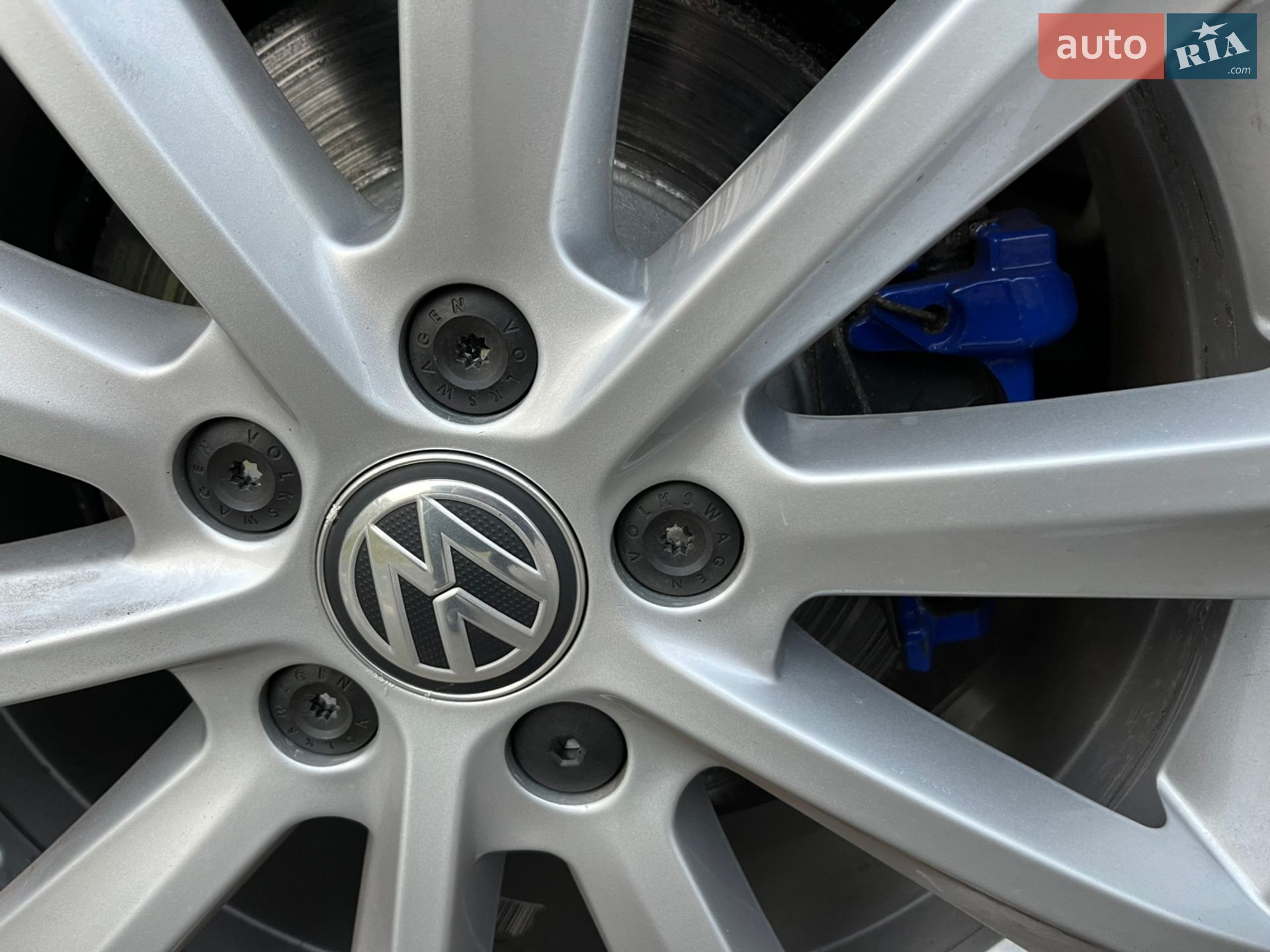 Volkswagen Passat 2018 VIN WVWZZZ3CZJE199137 фото оголошення 12 з 48