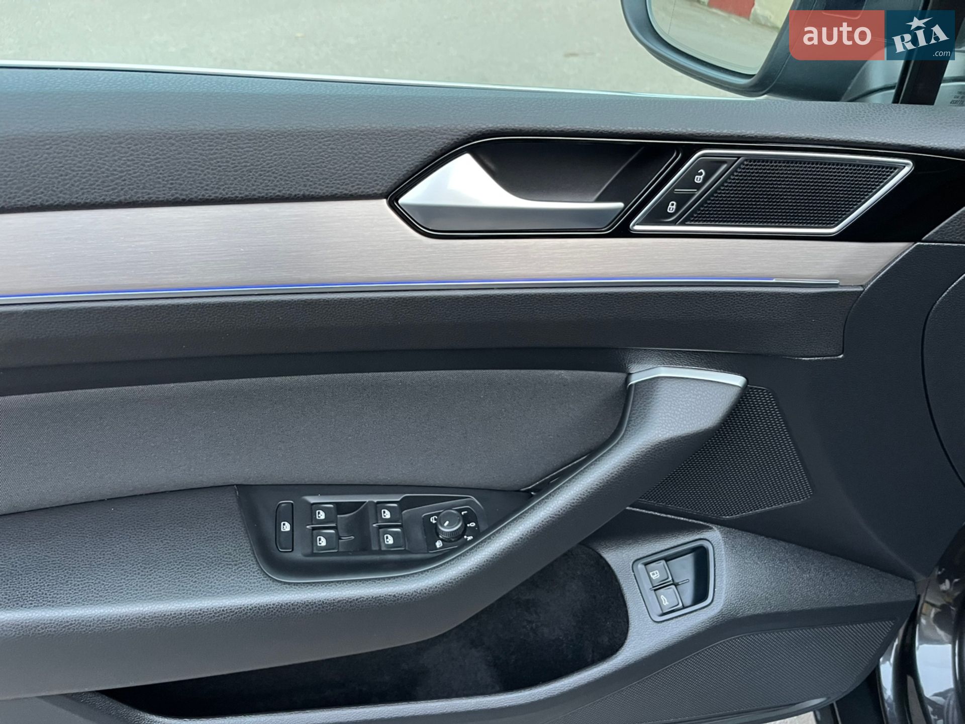 Volkswagen Passat 2018 VIN WVWZZZ3CZJE199137 фото оголошення 27 з 48