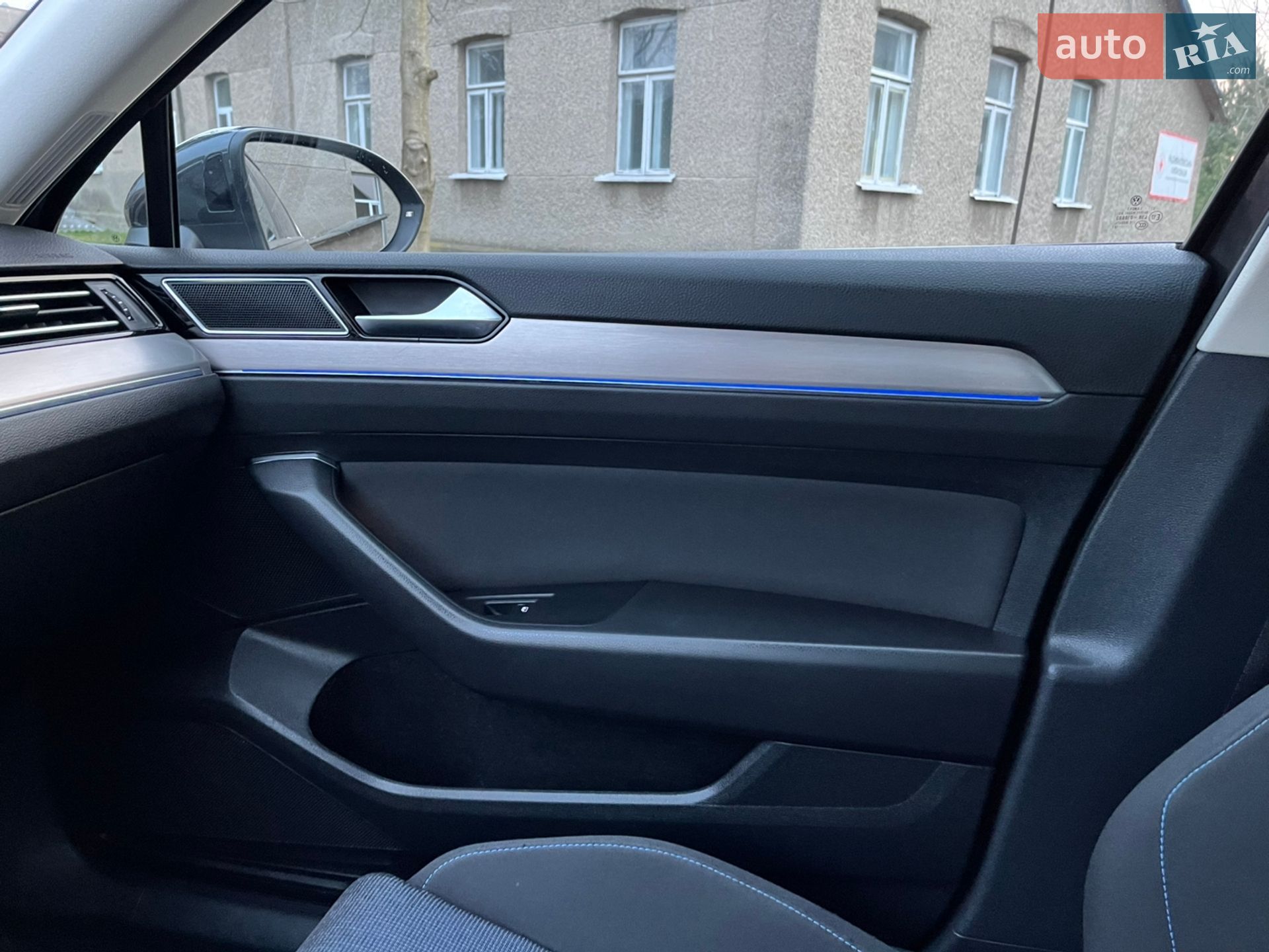 Volkswagen Passat 2018 VIN WVWZZZ3CZJE199137 фото оголошення 42 з 48