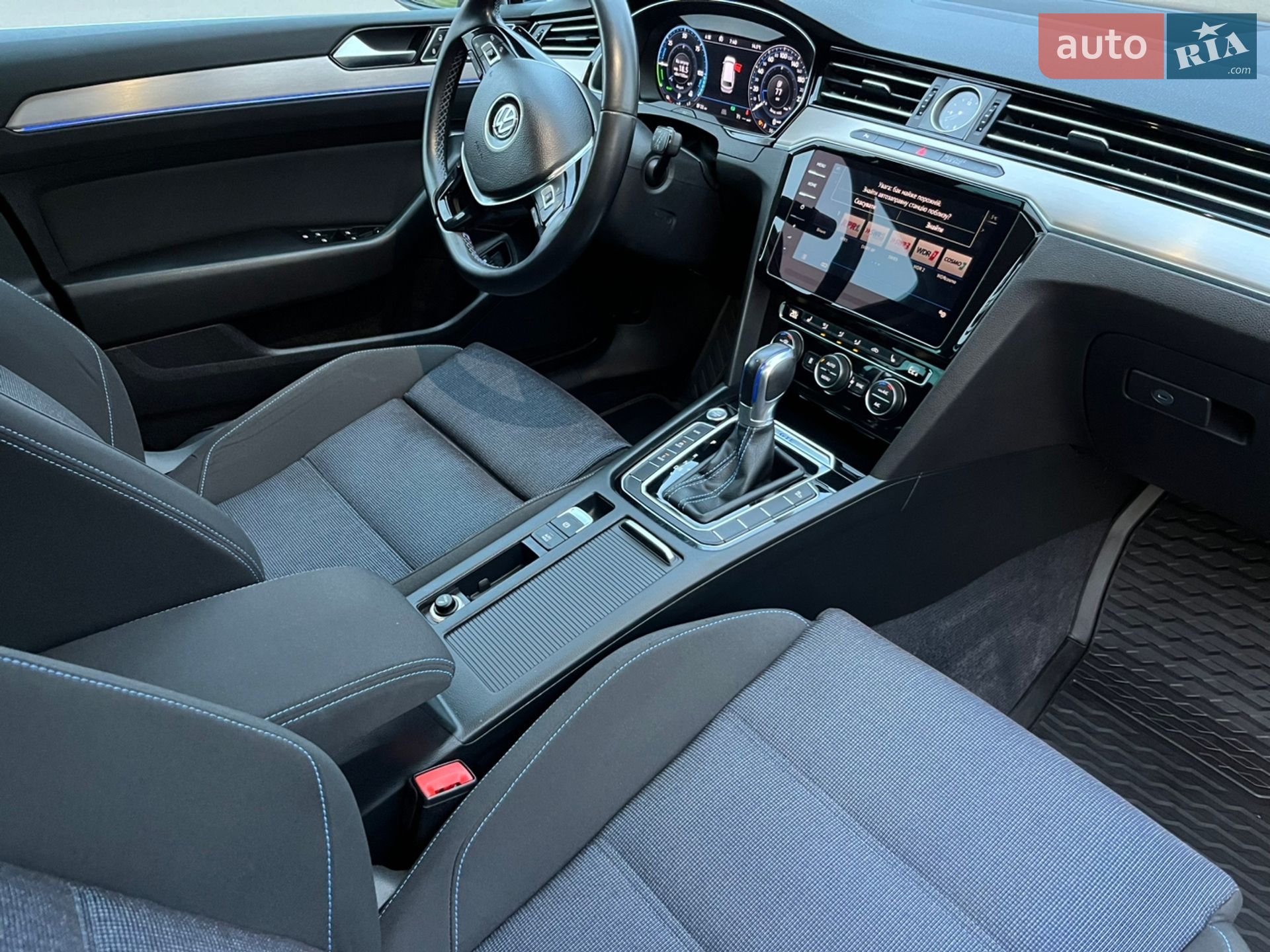 Volkswagen Passat 2018 VIN WVWZZZ3CZJE199137 фото оголошення 46 з 48