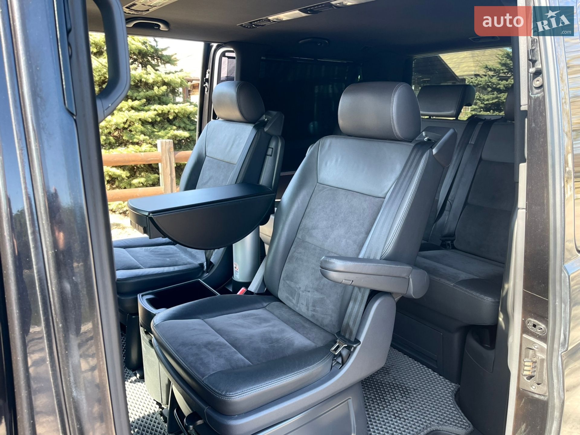 Volkswagen Multivan 2005 VIN WV2ZZZ7HZ6H007098 фото оголошення 13 з 16