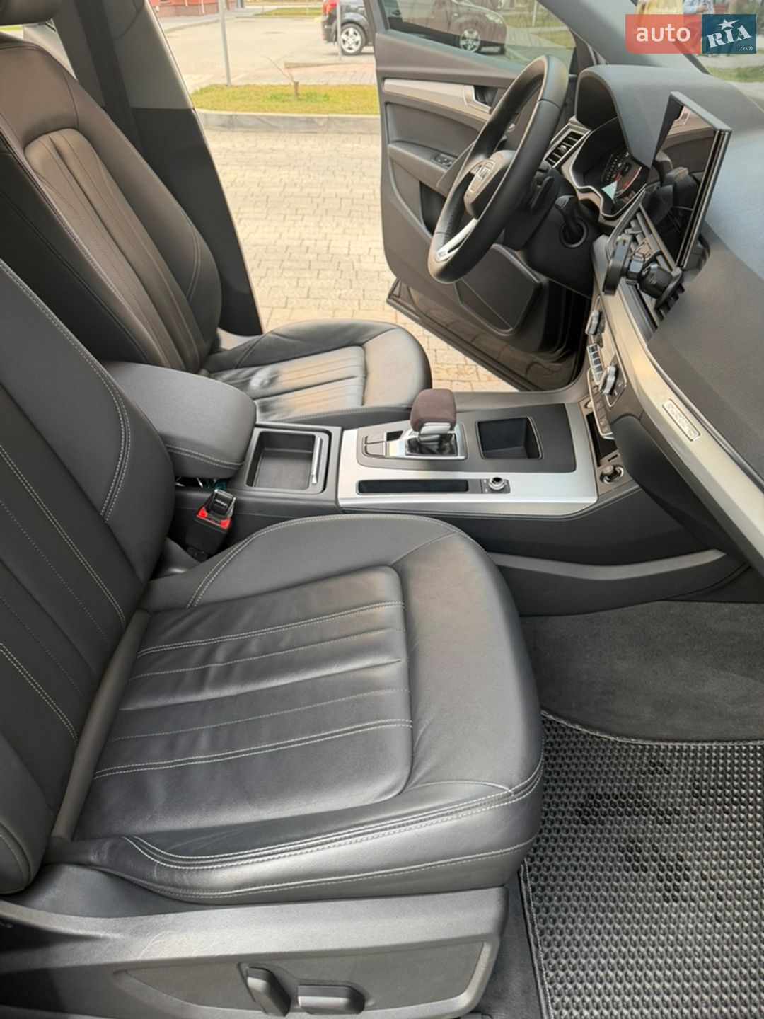 Audi Q5 2020 VIN WA1AAAFY8M2003740 фото оголошення 20 з 72