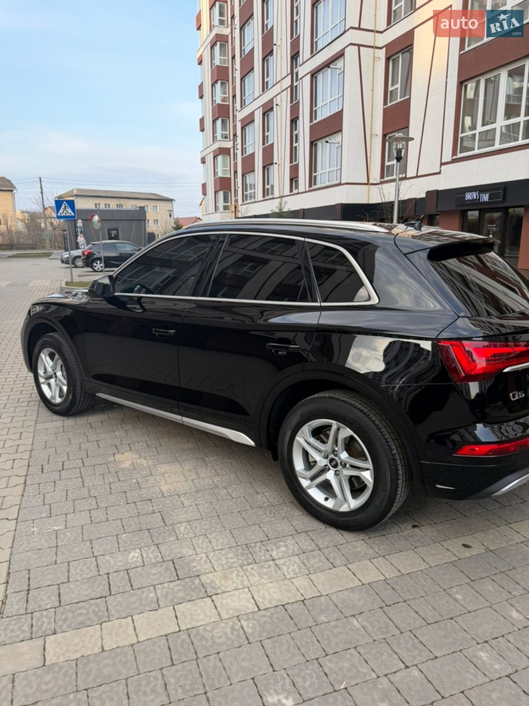 Audi Q5 2020 VIN WA1AAAFY8M2003740 фото оголошення 24 з 72