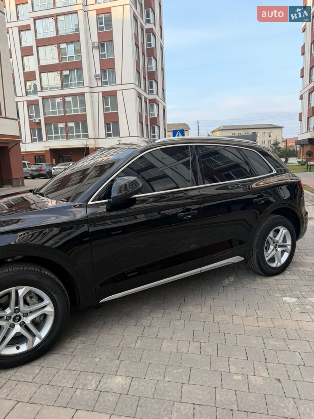 Audi Q5 2020 VIN WA1AAAFY8M2003740 фото оголошення 41 з 72