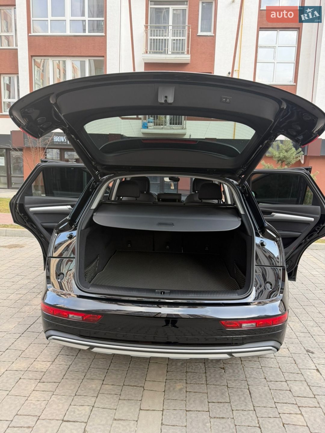 Audi Q5 2020 VIN WA1AAAFY8M2003740 фото оголошення 56 з 72
