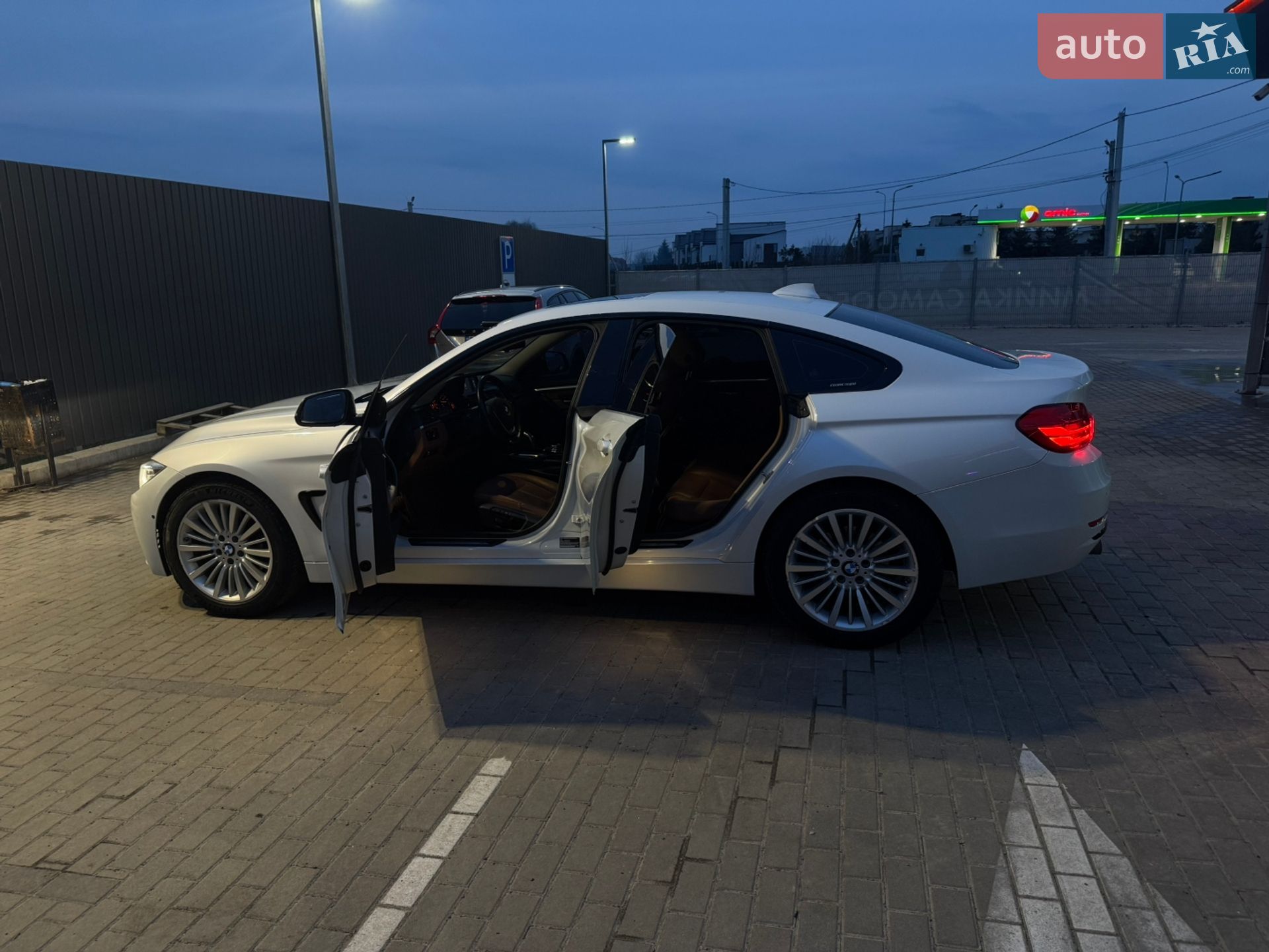 BMW 4 Series Gran Coupe 2015 VIN WBA4C9C51FG135442 фото оголошення 9 з 23