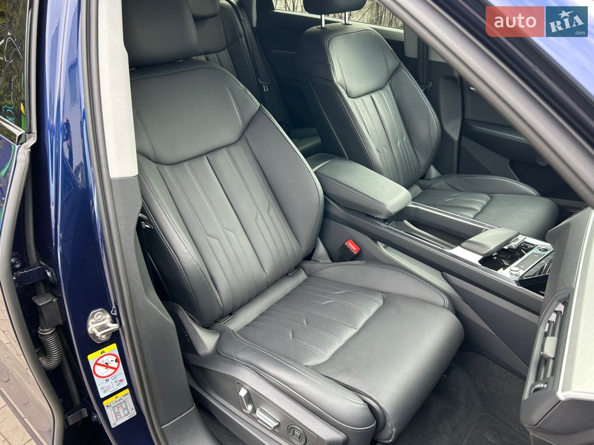 Audi e-tron 2022 VIN WAUZZZGE6NB027652 фото оголошення 18 з 34