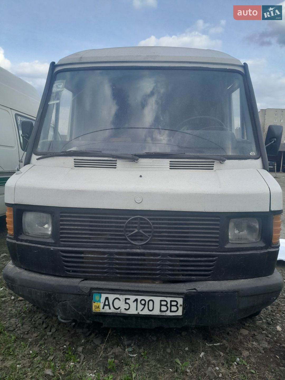 Mercedes-Benz T1 1995 VIN WDB6013621P297241 фото оголошення 2 з 9