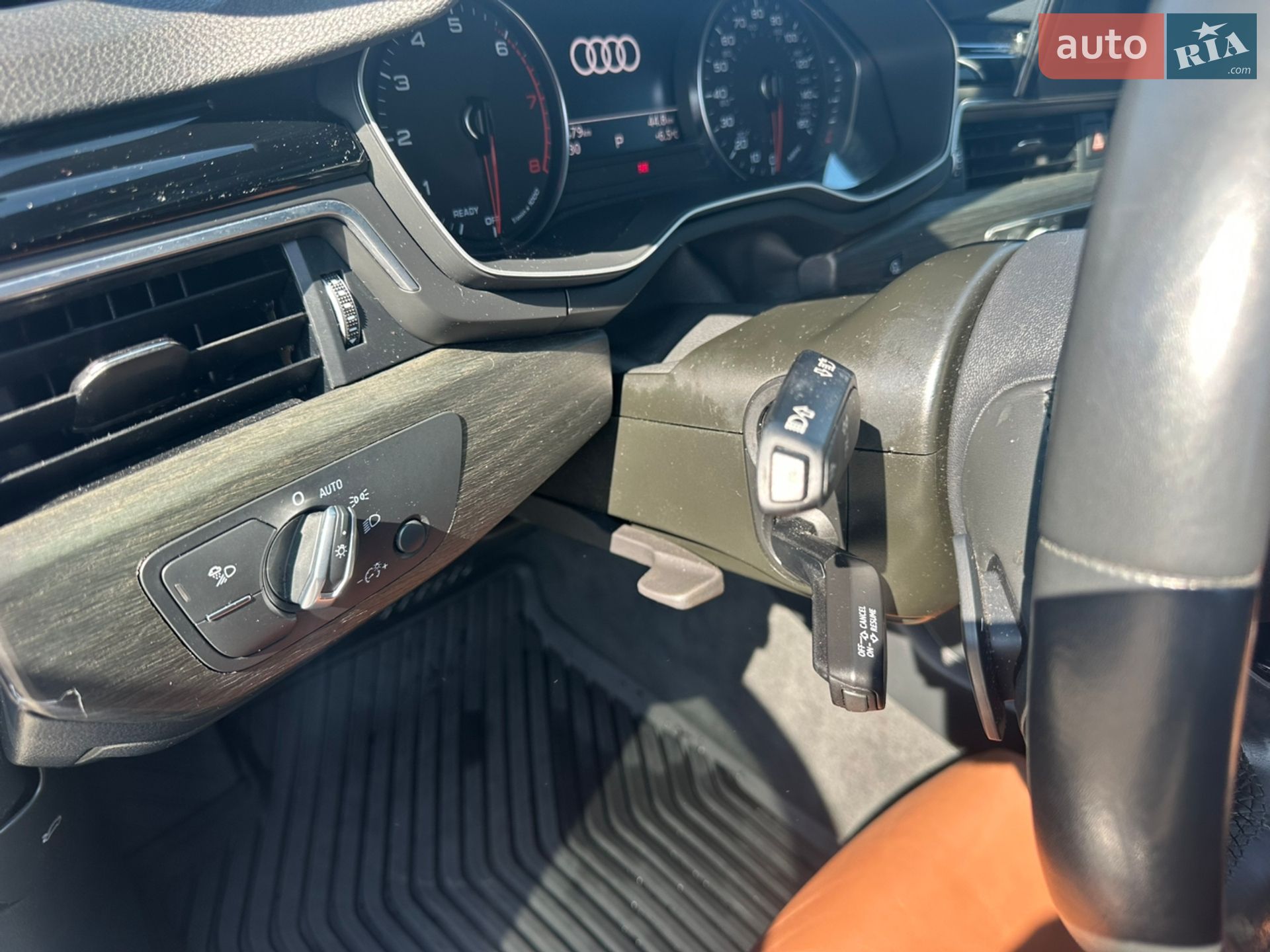 Audi A4 2020 VIN WAUDAAF41MN004496 фото оголошення 18 з 35