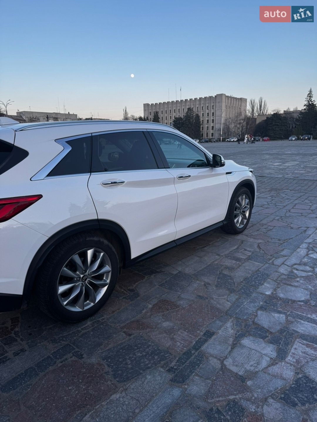 Infiniti QX50 2018 VIN 3PCAJ5M39KF129457 фото оголошення 5 з 22