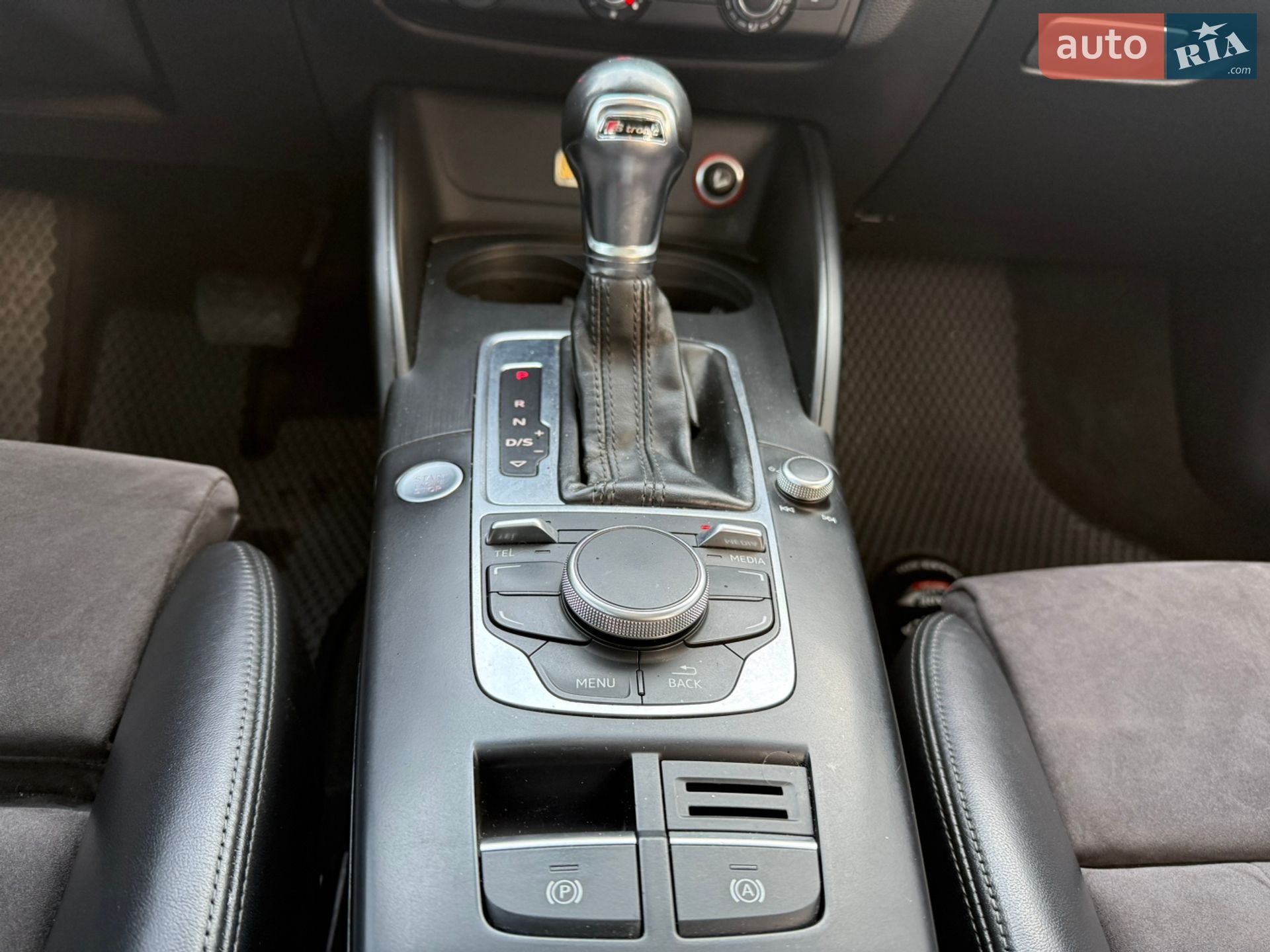 Audi A3 2016 VIN WAUZZZ8V9GA149820 фото оголошення 33 з 47