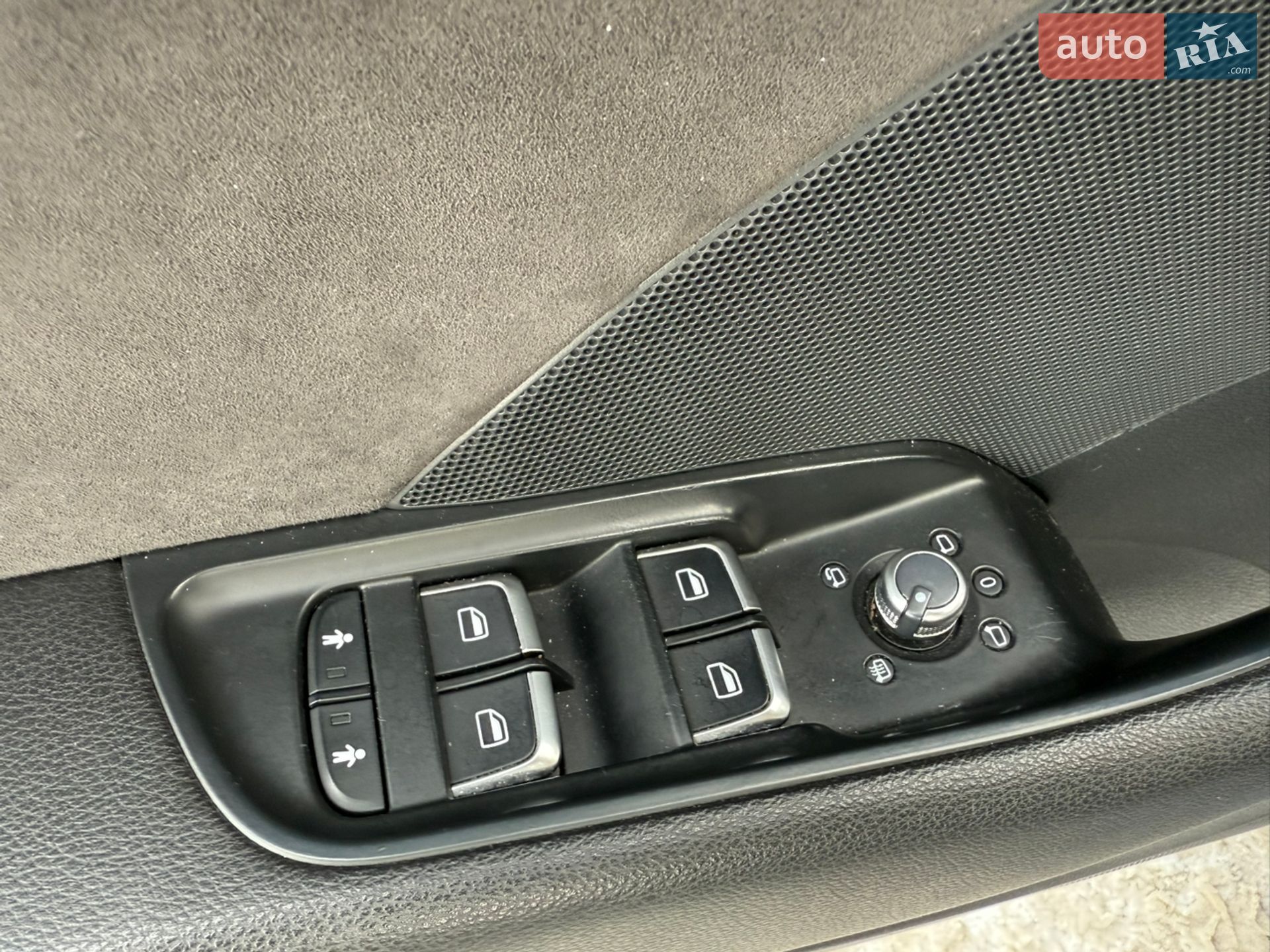 Audi A3 2016 VIN WAUZZZ8V9GA149820 фото оголошення 42 з 47