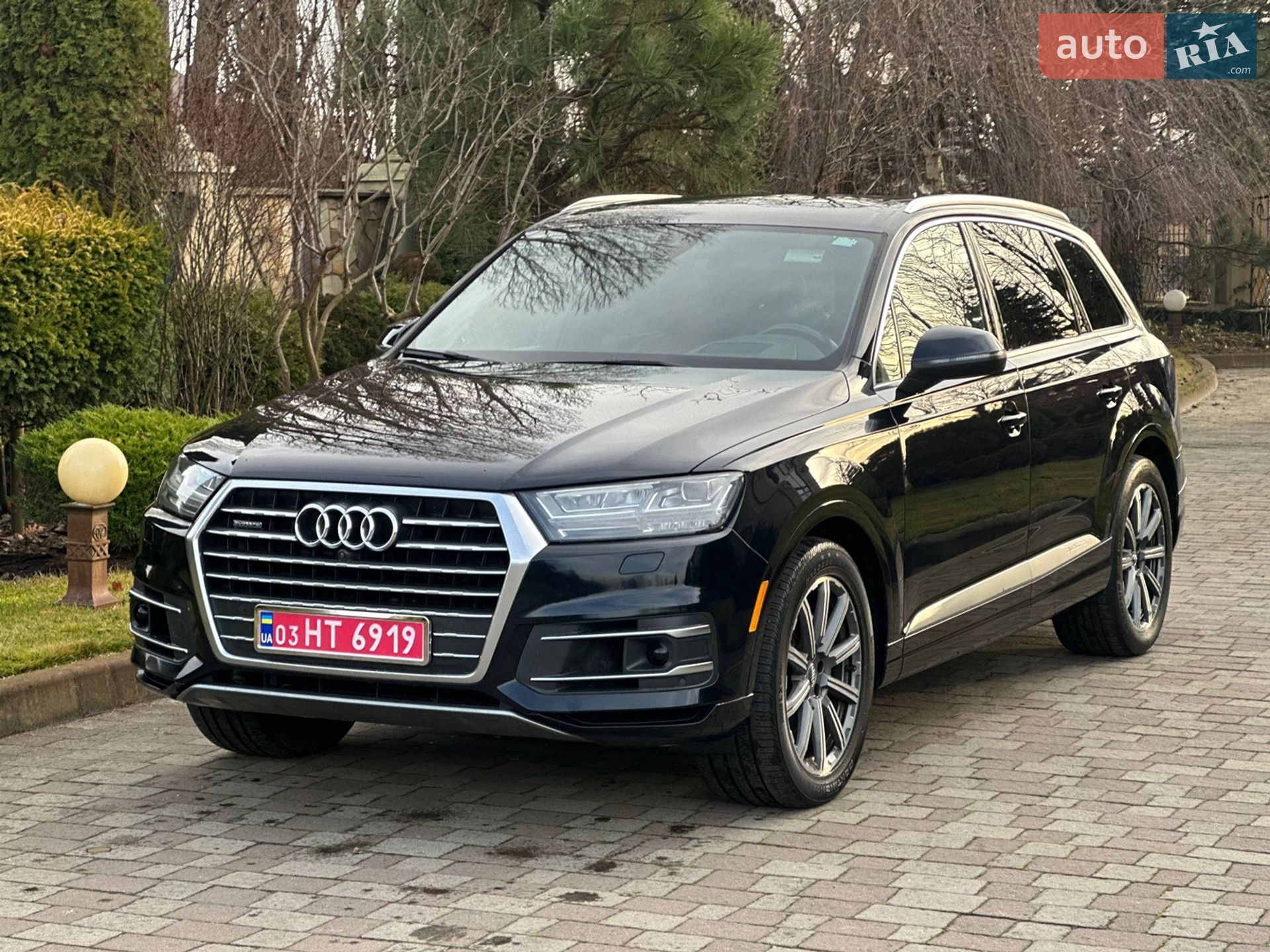 Audi Q7 2016 VIN WA1VAAF79HD037138 фото оголошення 19 з 23