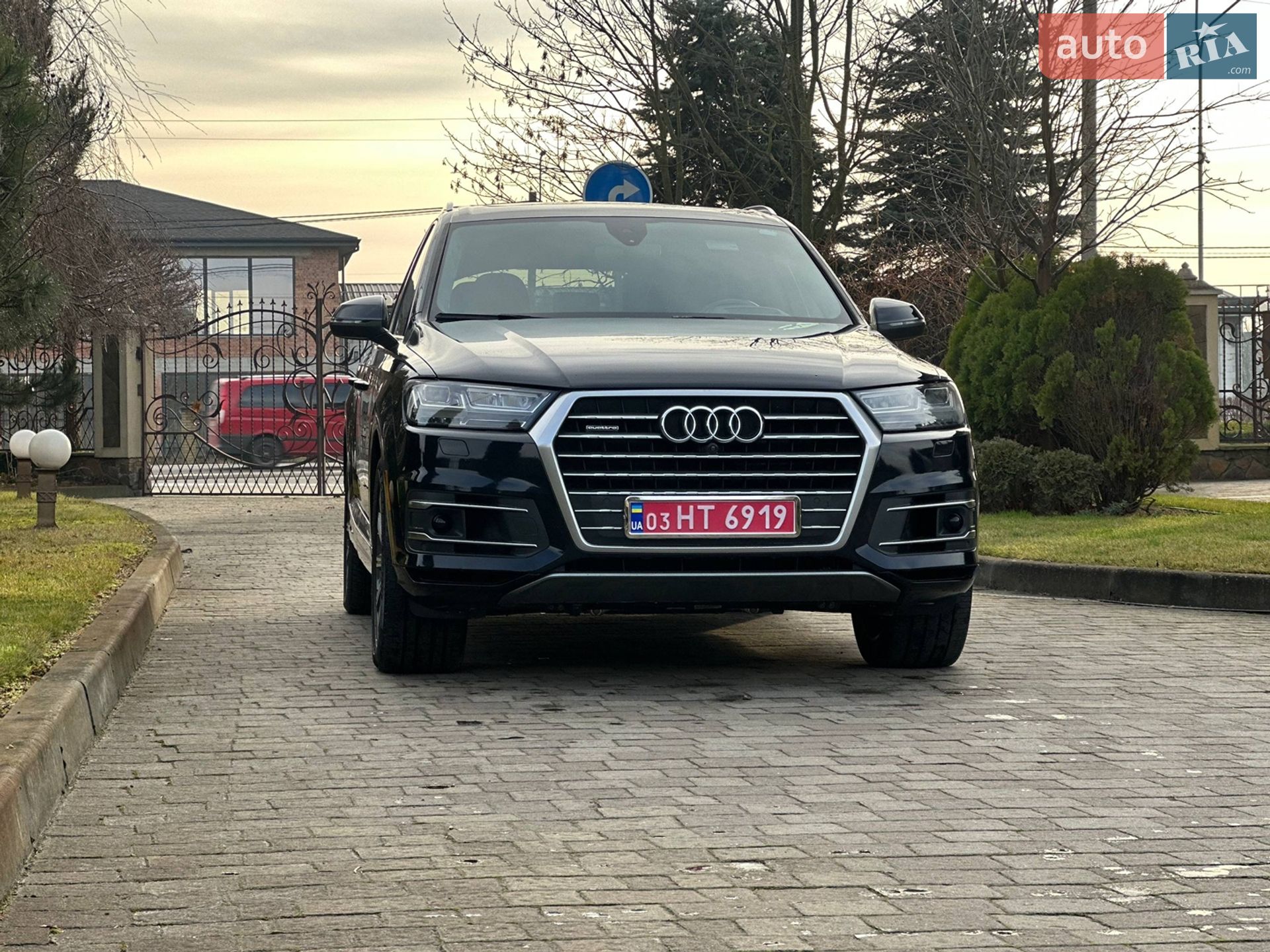 Audi Q7 2016 VIN WA1VAAF79HD037138 фото оголошення 20 з 23
