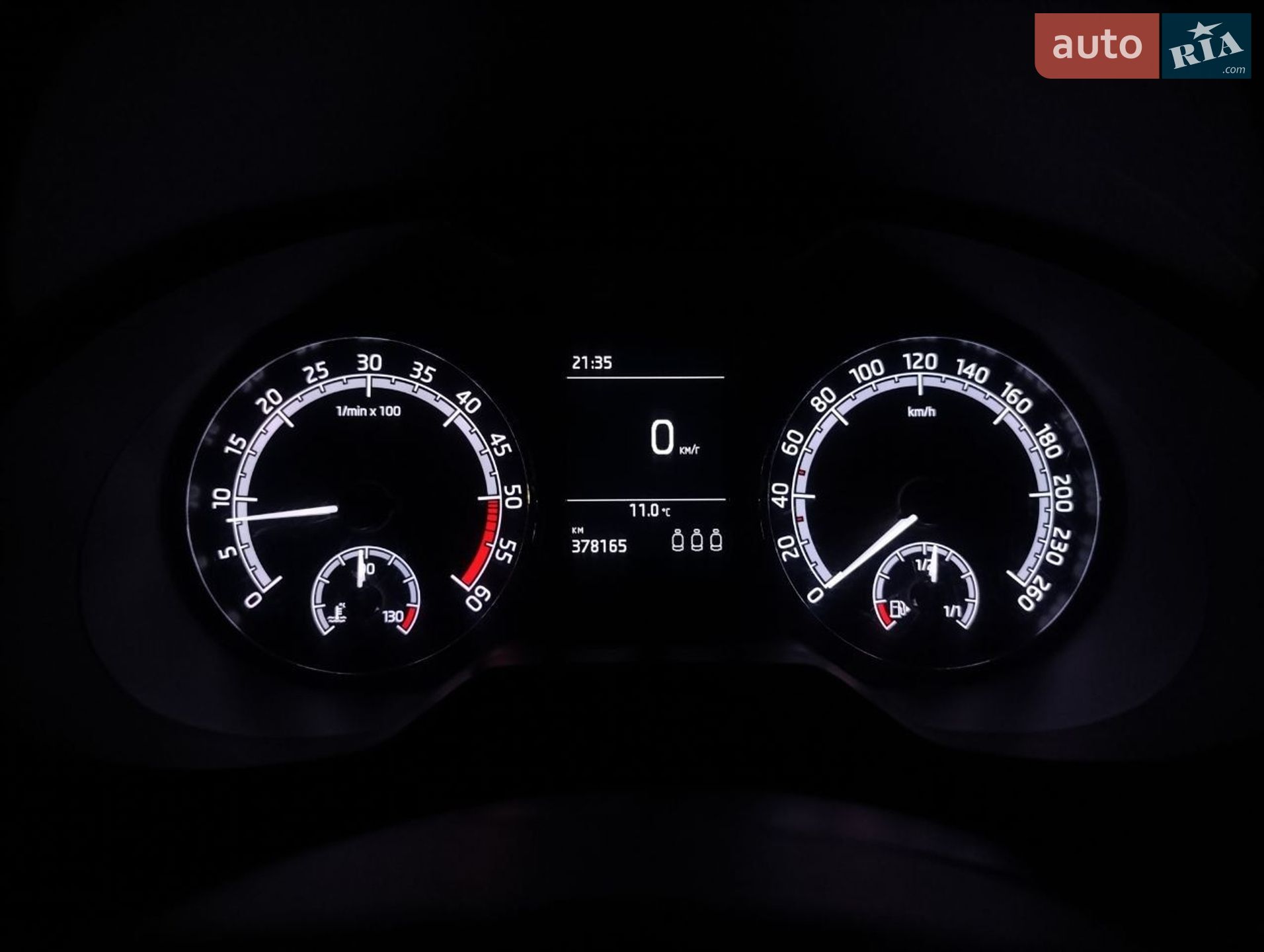 Skoda Octavia 2017 VIN TMBJJ7NE8J0104297 фото оголошення 4 з 25