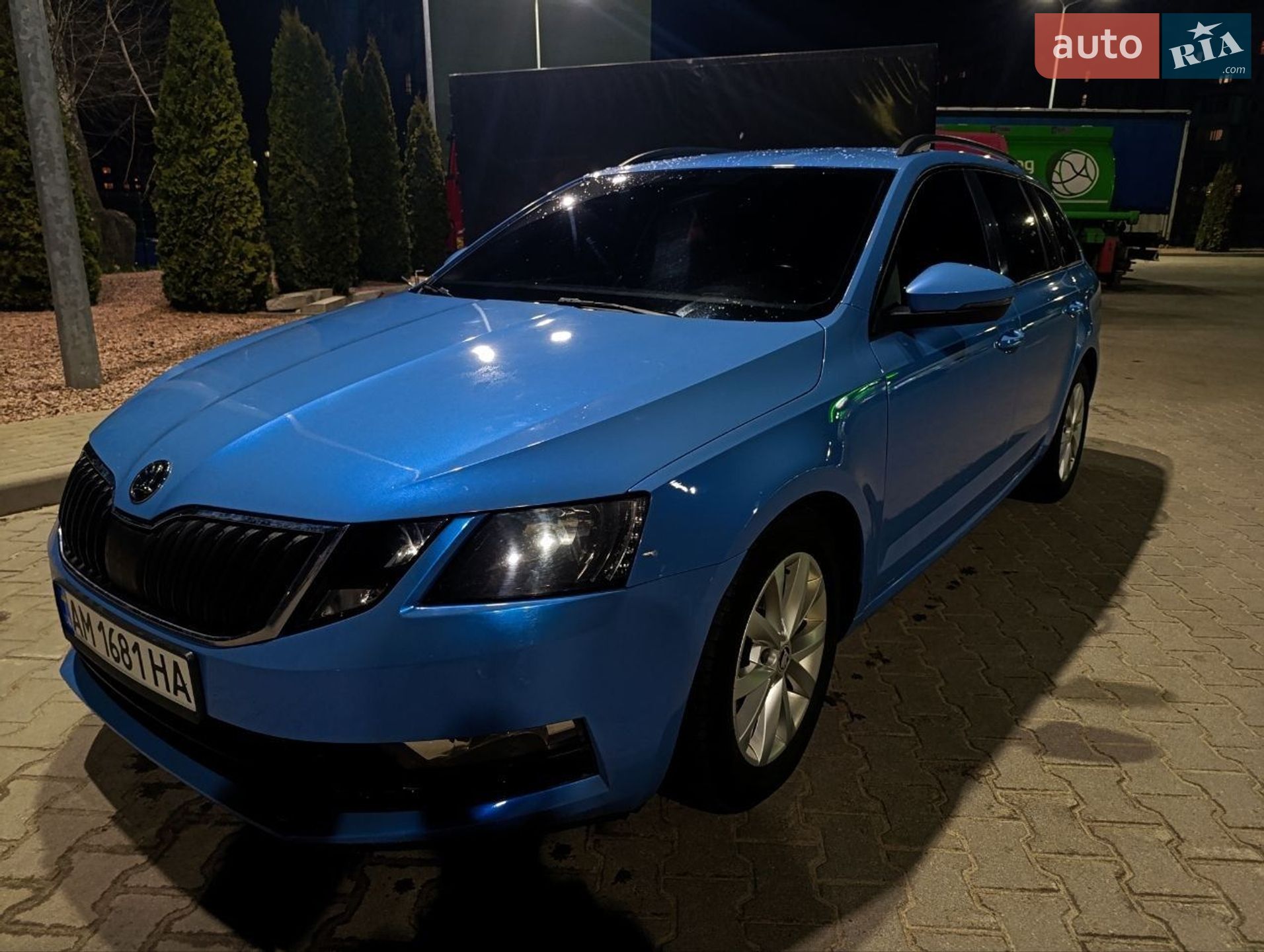 Skoda Octavia 2017 VIN TMBJJ7NE8J0104297 фото оголошення 5 з 25