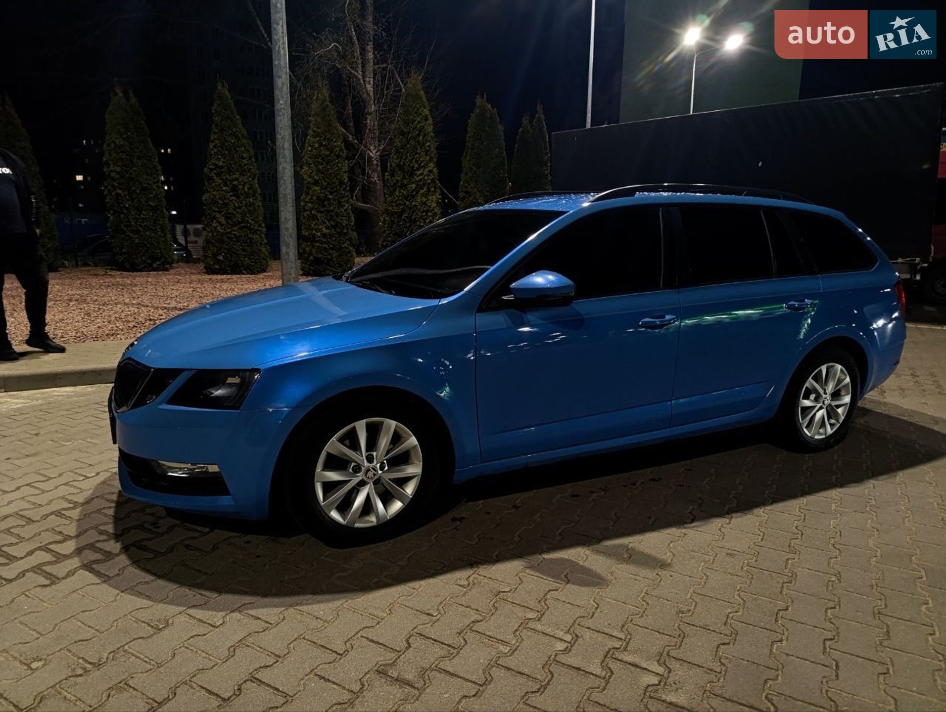 Skoda Octavia 2017 VIN TMBJJ7NE8J0104297 фото оголошення 8 з 25