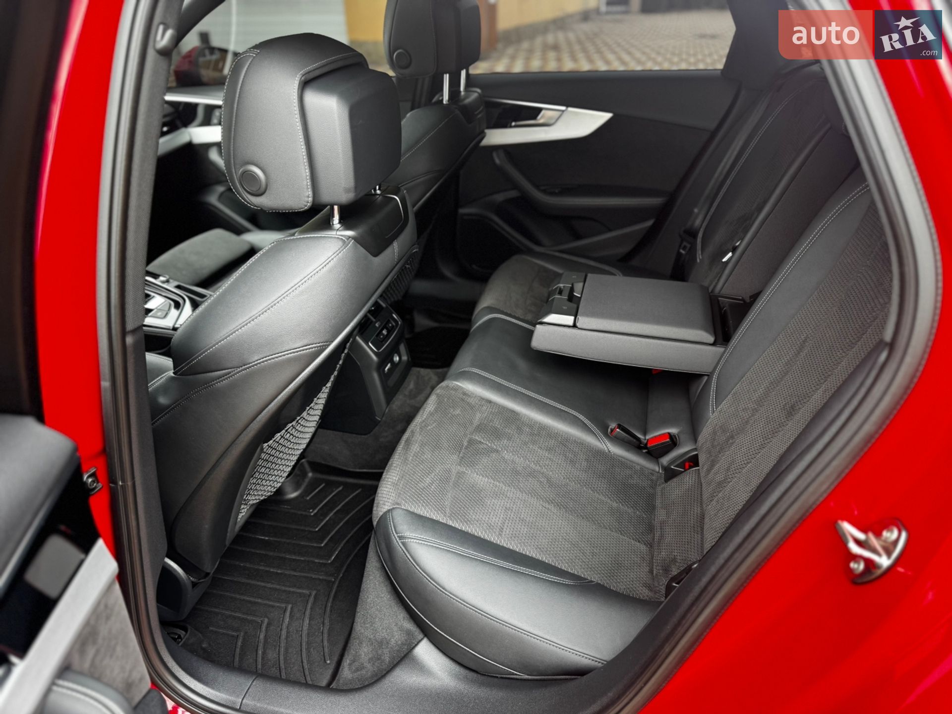 Audi A4 2020 VIN WAUEAAF49MA003124 фото оголошення 15 з 60