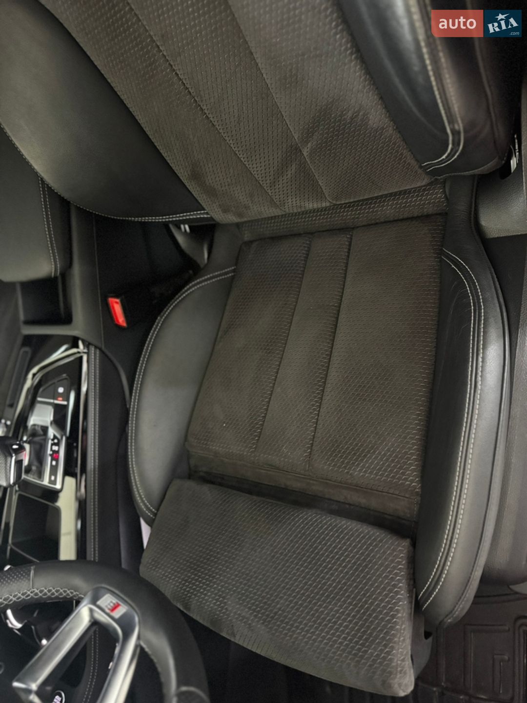 Audi A4 2020 VIN WAUEAAF49MA003124 фото оголошення 46 з 60