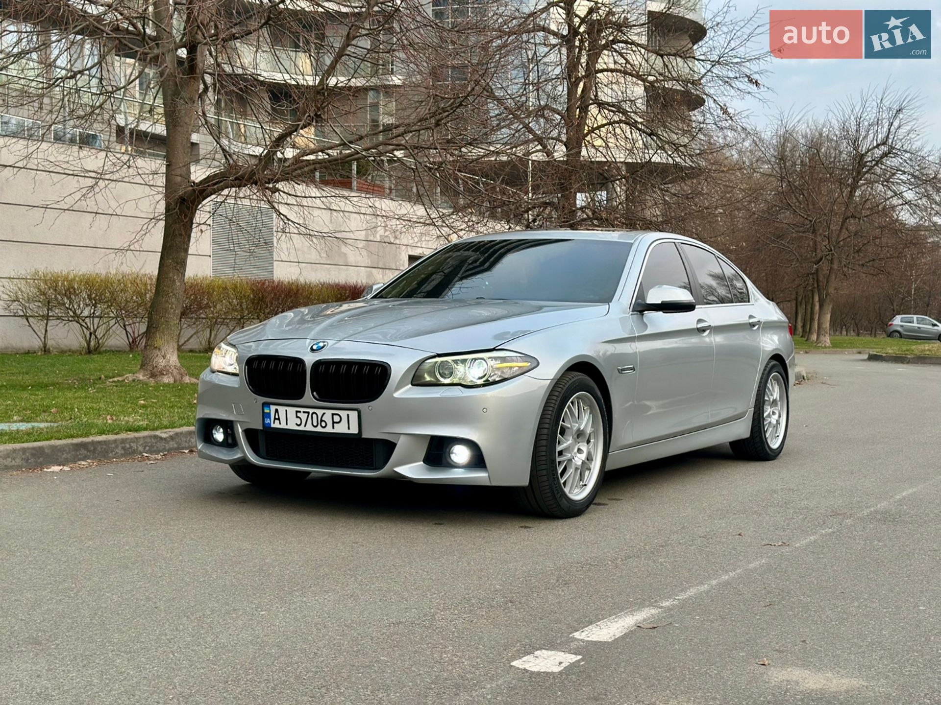 BMW 5 Series 2016 VIN WBA5B1C59GG134694 фото оголошення 13 з 15