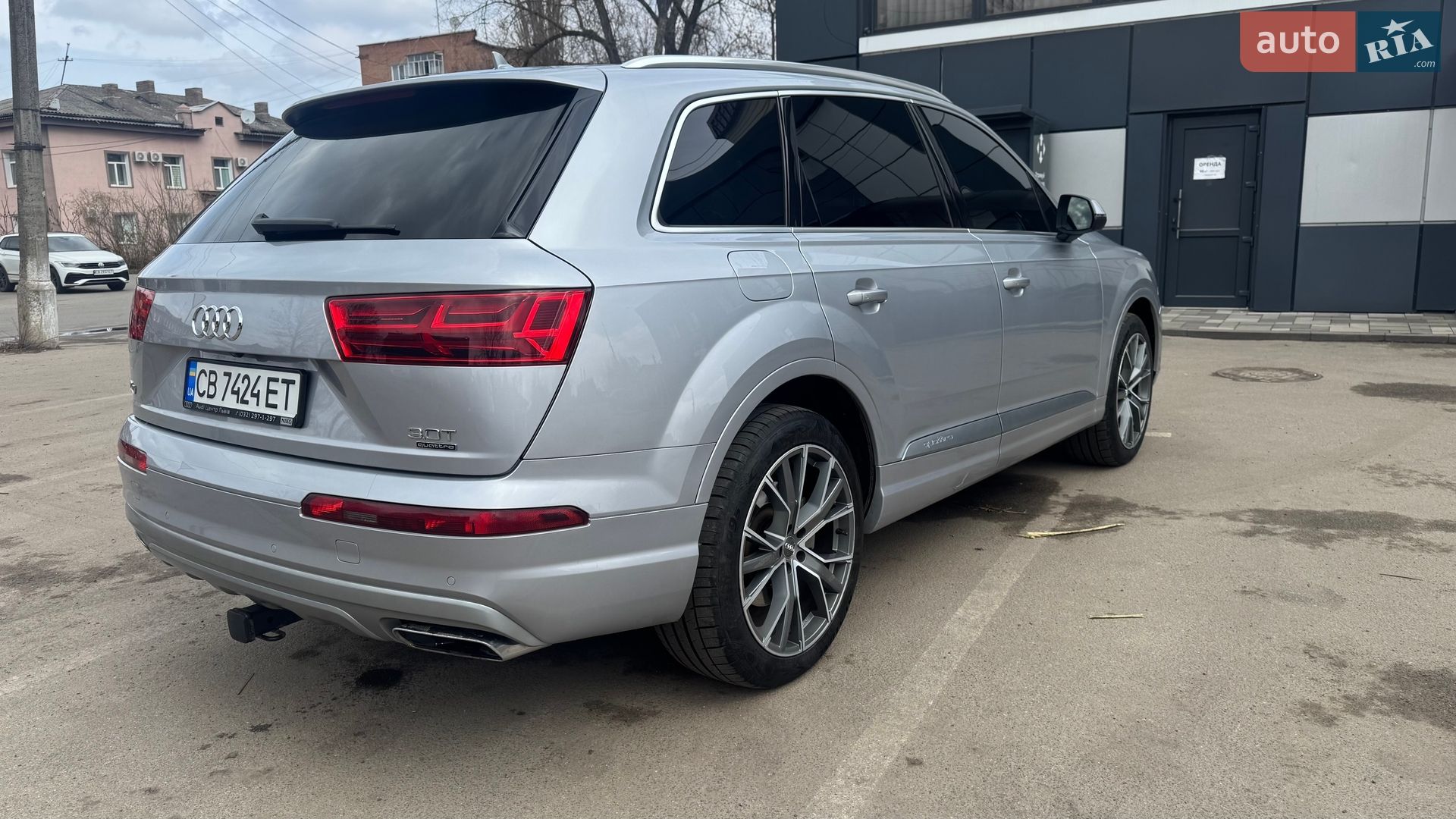 Audi Q7 2017 VIN WA1LABF78JD015568 фото оголошення 4 з 25