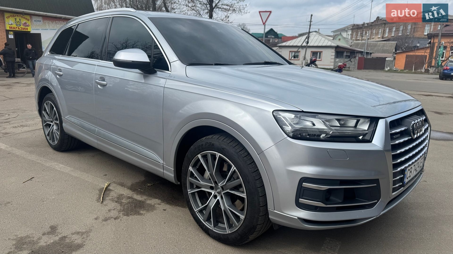 Audi Q7 2017 VIN WA1LABF78JD015568 фото оголошення 8 з 25