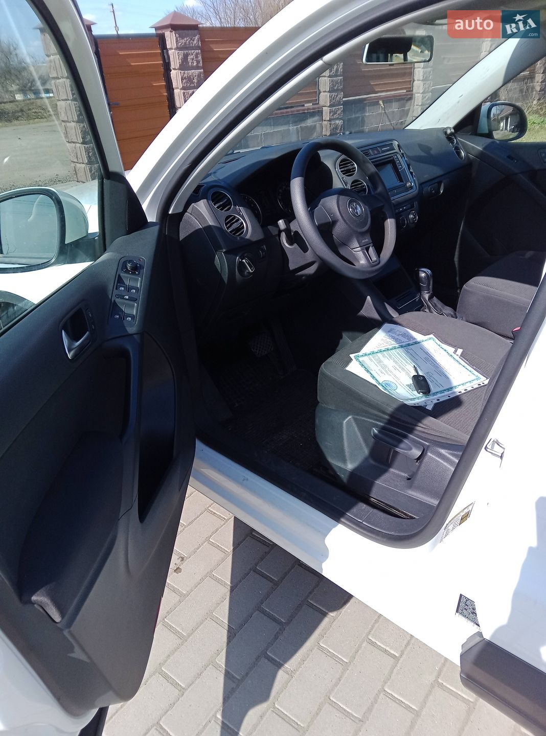 Volkswagen Tiguan 2017 VIN WVGBV7AX0HK053971 фото оголошення 10 з 15