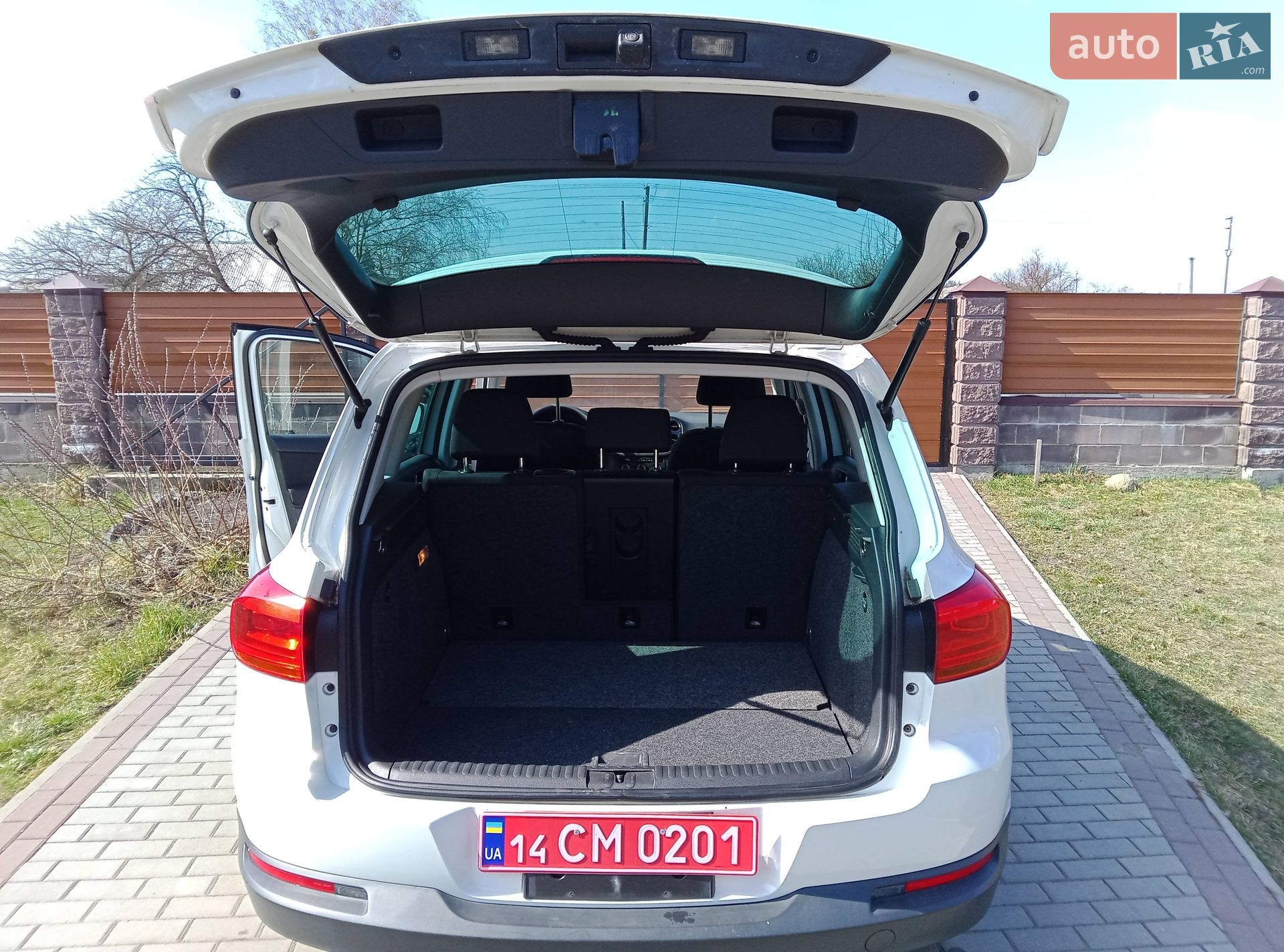 Volkswagen Tiguan 2017 VIN WVGBV7AX0HK053971 фото оголошення 15 з 15