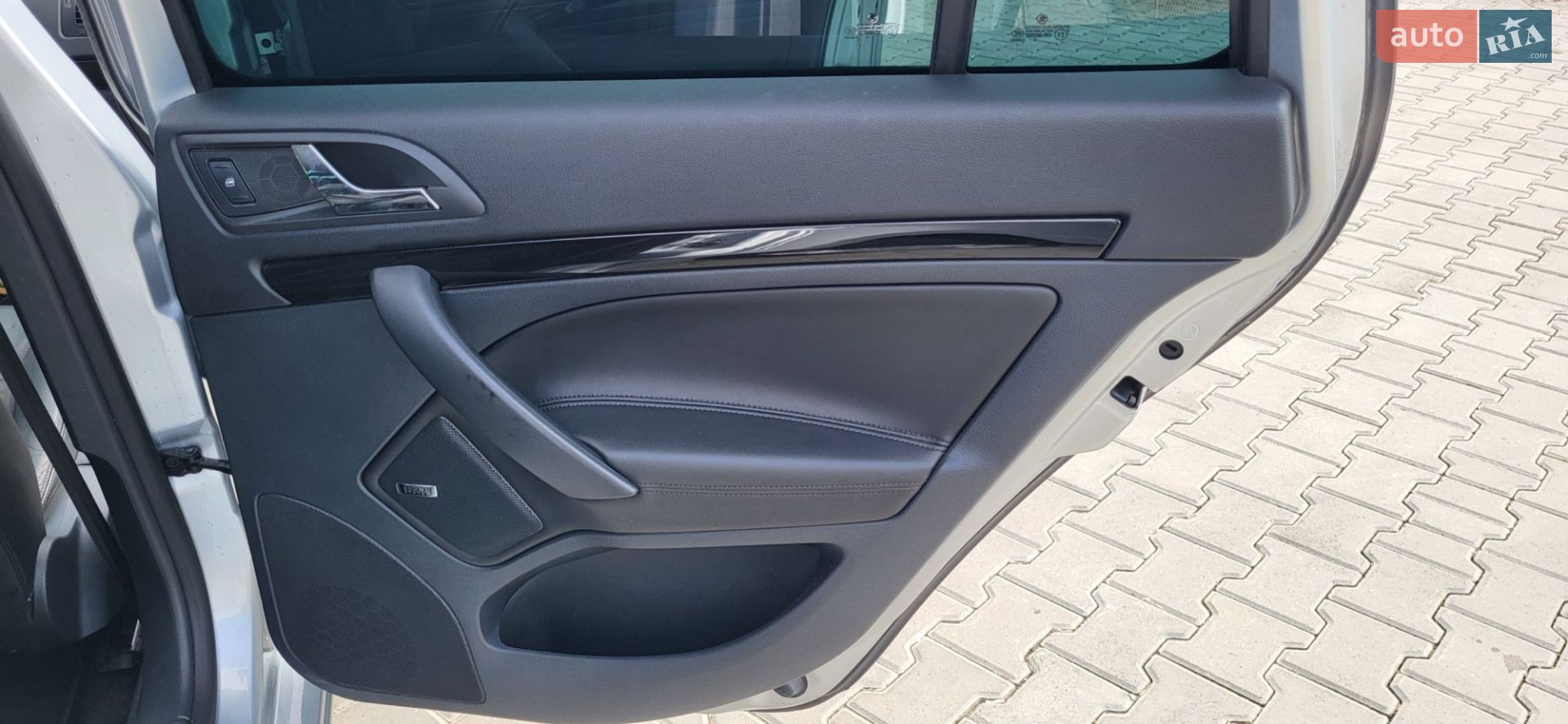 Skoda Octavia 2010 VIN TMBFK61Z1B2026893 фото оголошення 27 з 43