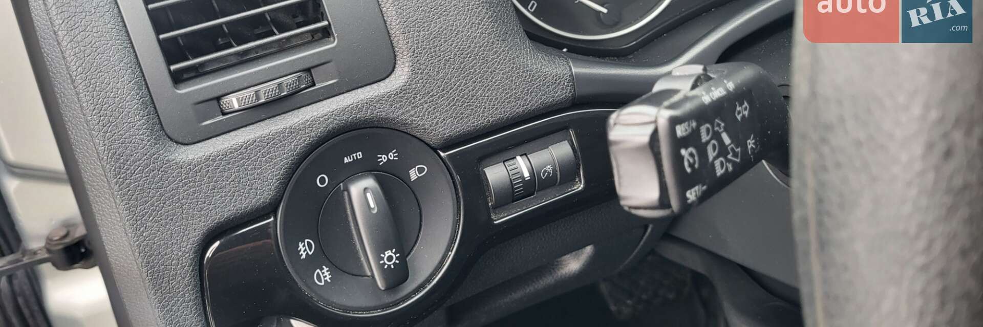 Skoda Octavia 2010 VIN TMBFK61Z1B2026893 фото оголошення 35 з 43